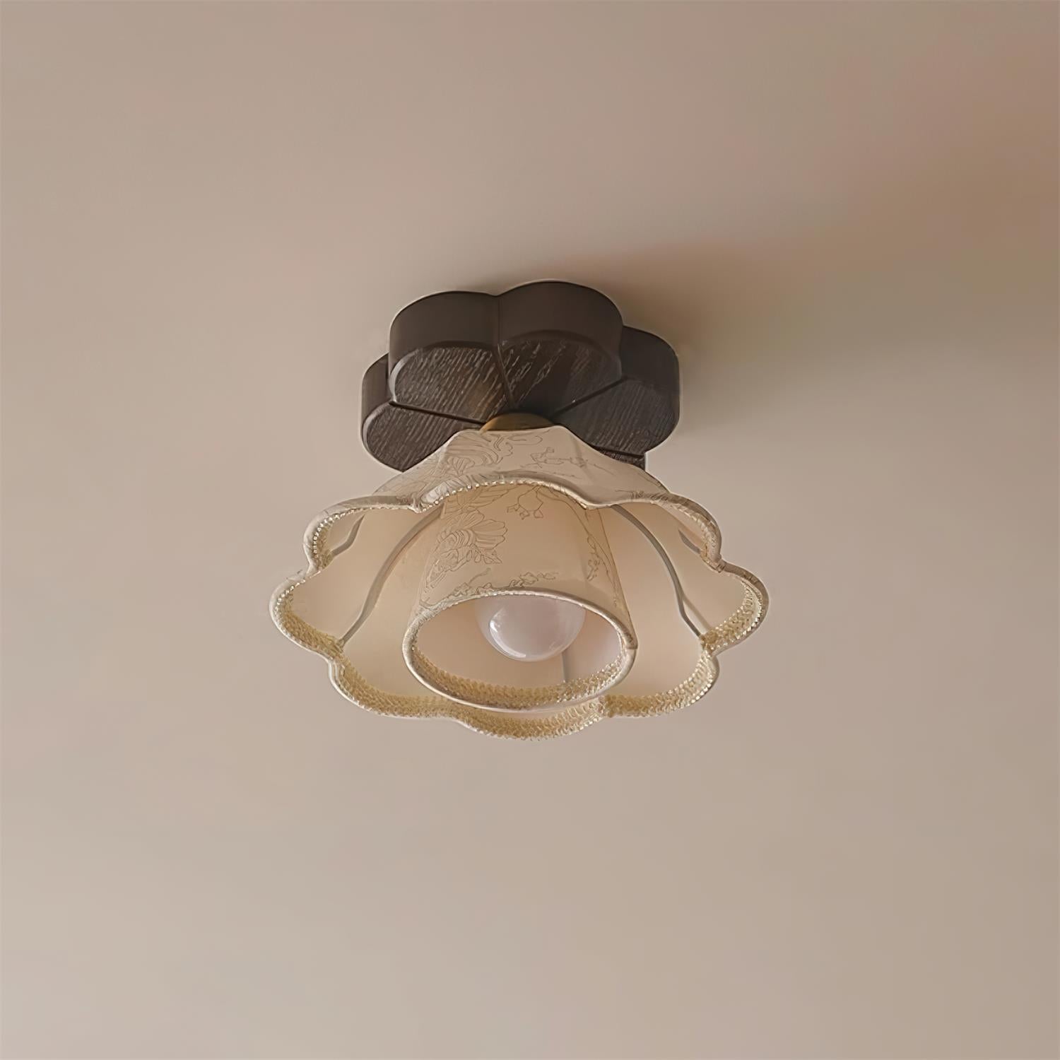 Piper Vintage Deckenleuchte mit Baldachin aus Holz-Letslighting