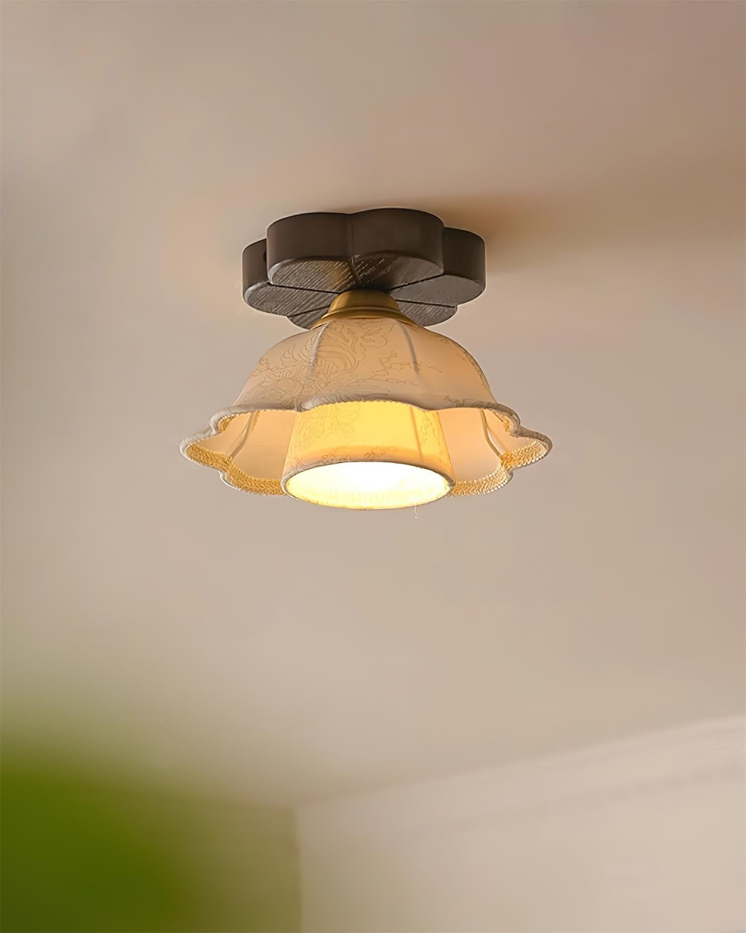 Piper Vintage Deckenleuchte mit Baldachin aus Holz-Letslighting
