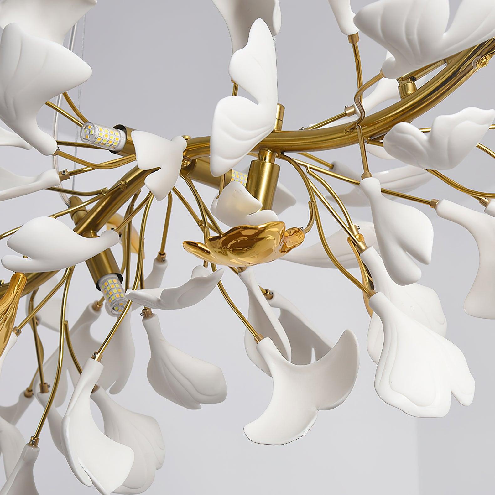 Olivia Linearer Kronleuchter aus Keramik mit Gingko-Muster-Letslighting
