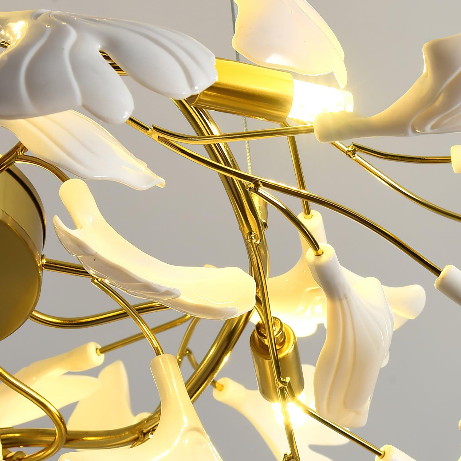 Olivia Linearer Kronleuchter aus Keramik mit Gingko-Muster-Letslighting