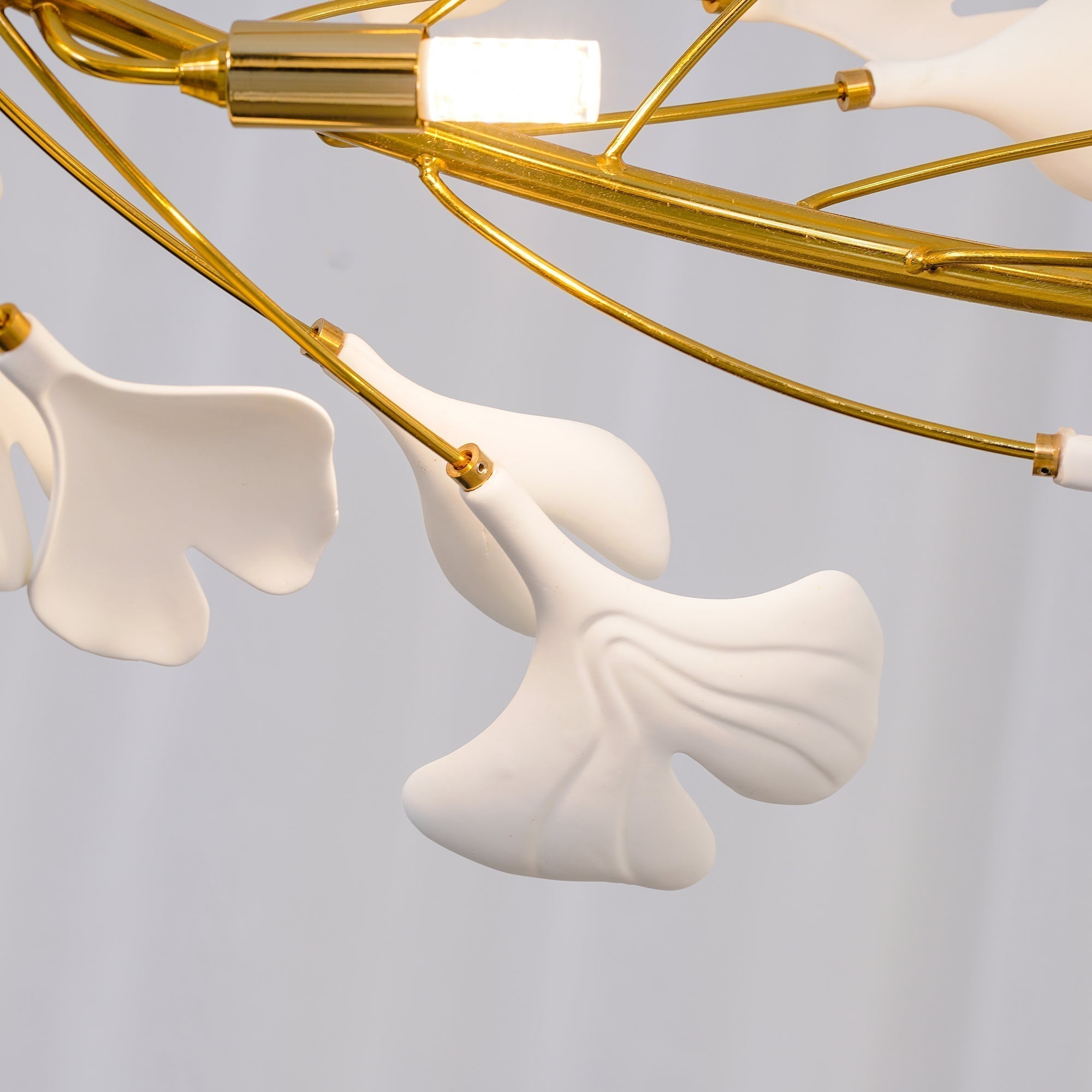 Lustra Lampe Pendante Gingko Porcelaine Feuilles Or-Letslighting