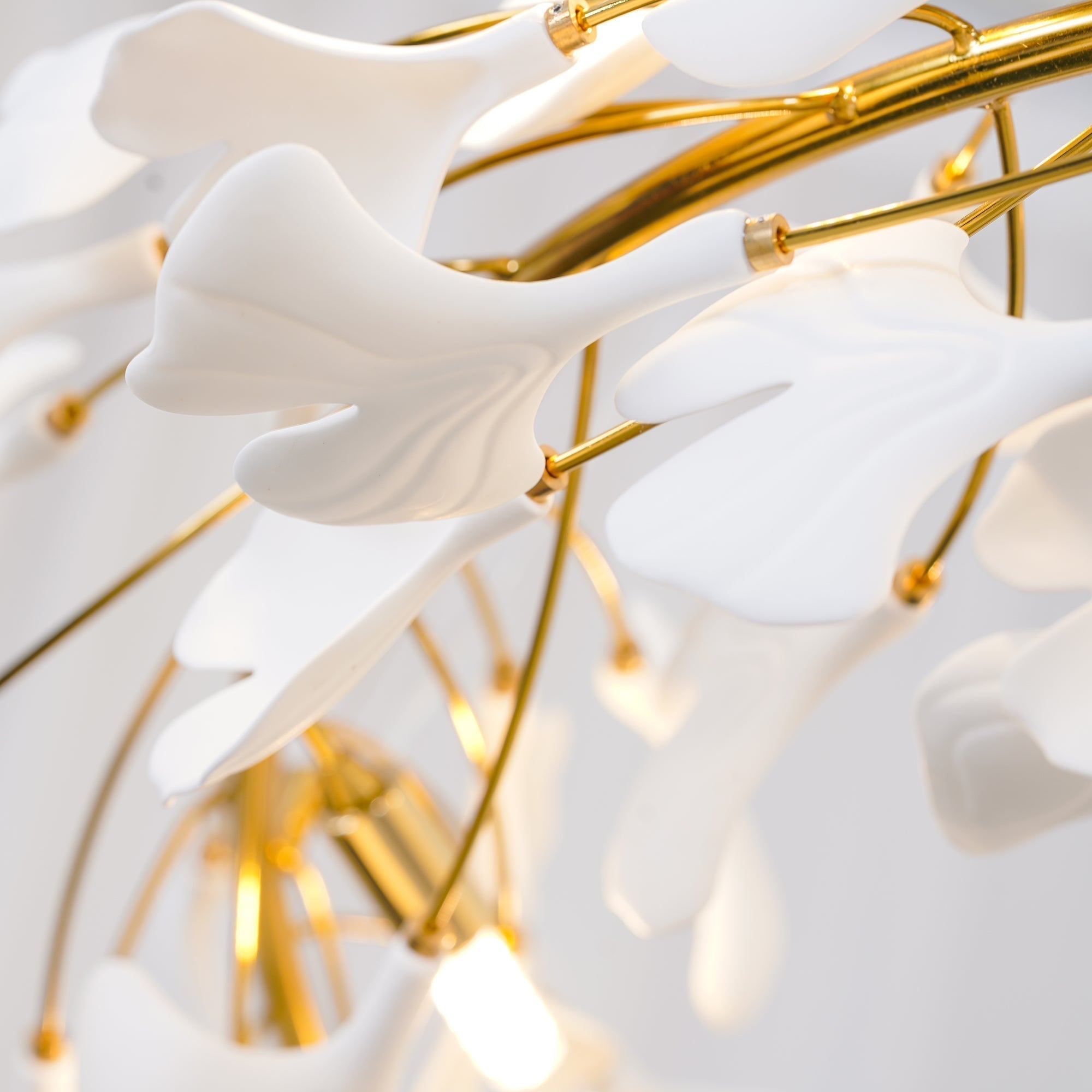 Lustra Lampe Pendante Gingko Porcelaine Feuilles Or-Letslighting