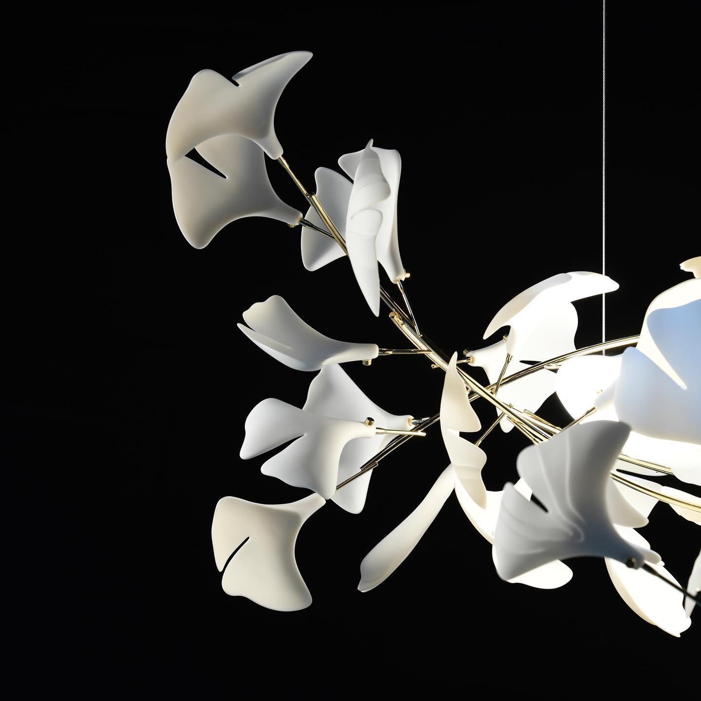 Gingko Chandelier A - Blowlighting