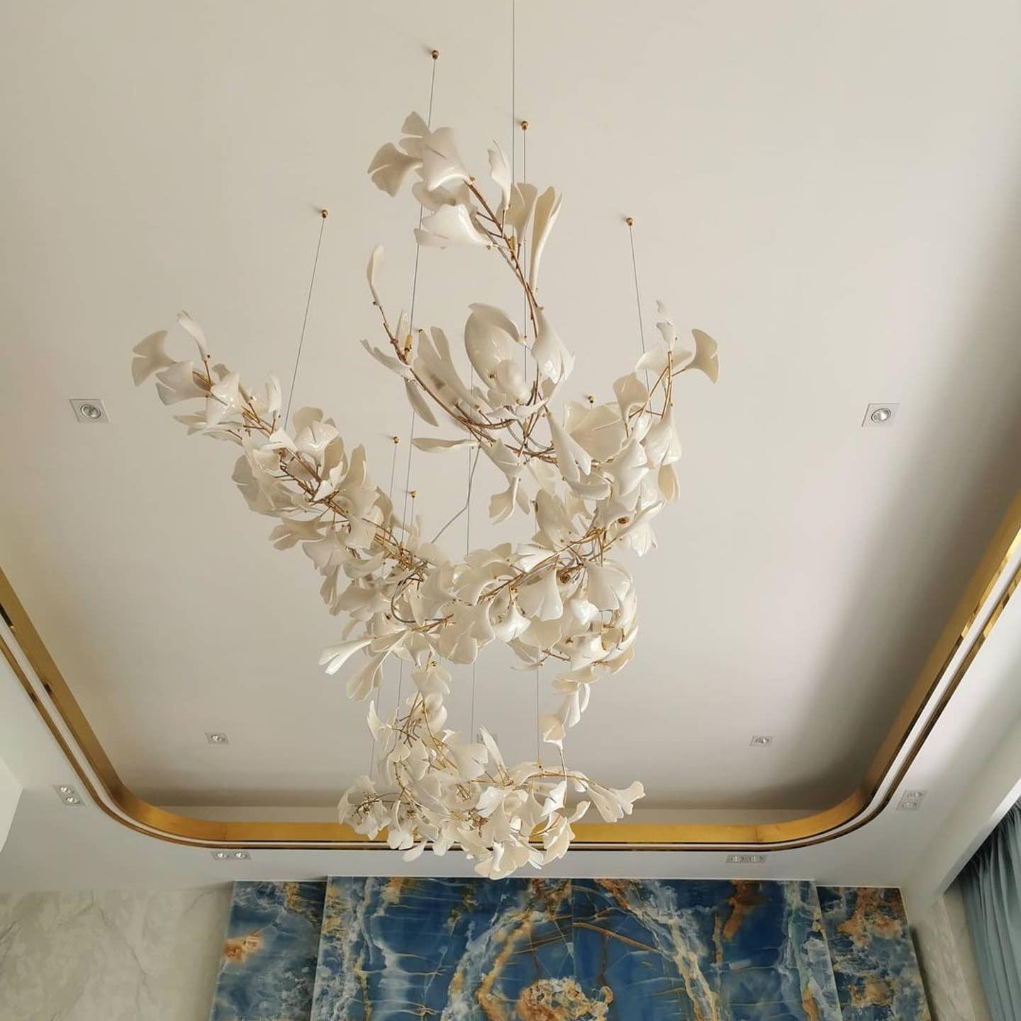 Gingko Chandelier A - Blowlighting