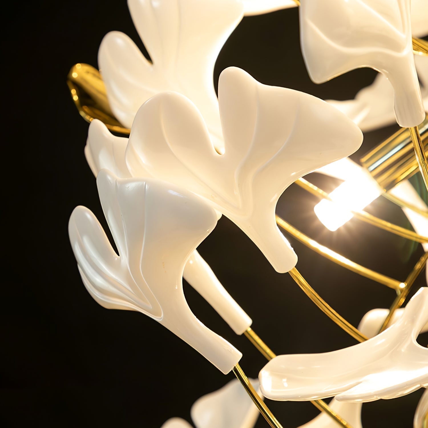Ivmarel Gingko-Keramik-Kronleuchter mit langem Zweig-Letslighting