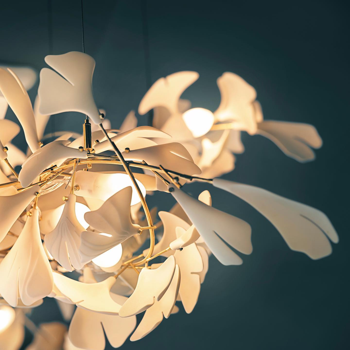 Olivia Keramik Gingko Blatt Kronleuchter-Letslighting