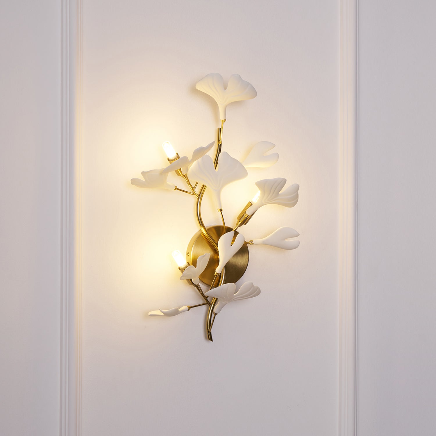 Wall Lamp Gingko Ceramic Petal Shades Gold Art Nouveau - Letslighting