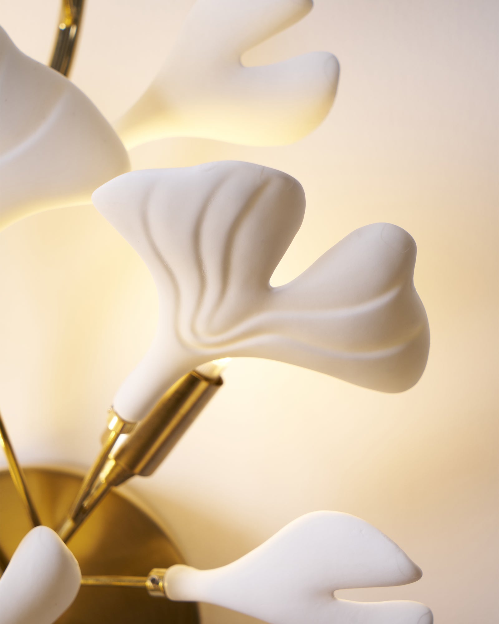 Wall Lamp Gingko Ceramic Petal Shades Gold Art Nouveau - Letslighting