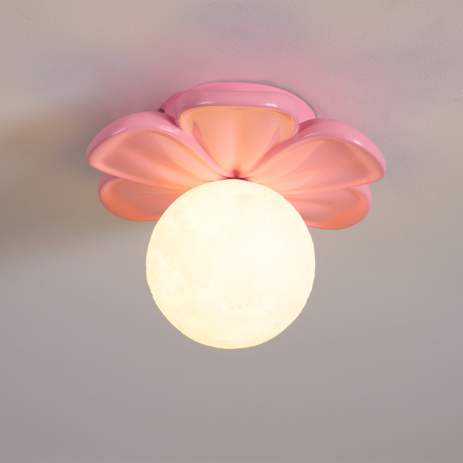Quip Blumen-Deckenleuchte aus Harz-Letslighting