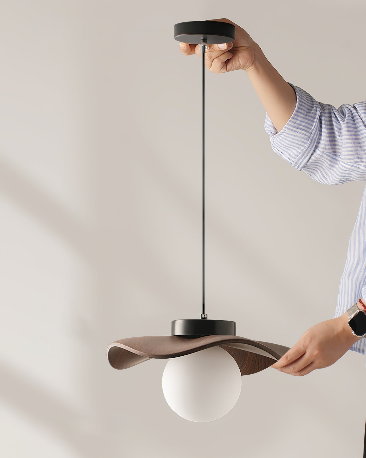Pendelleuchte Glas Schirm Skulptural Minimalistisch-Letslighting