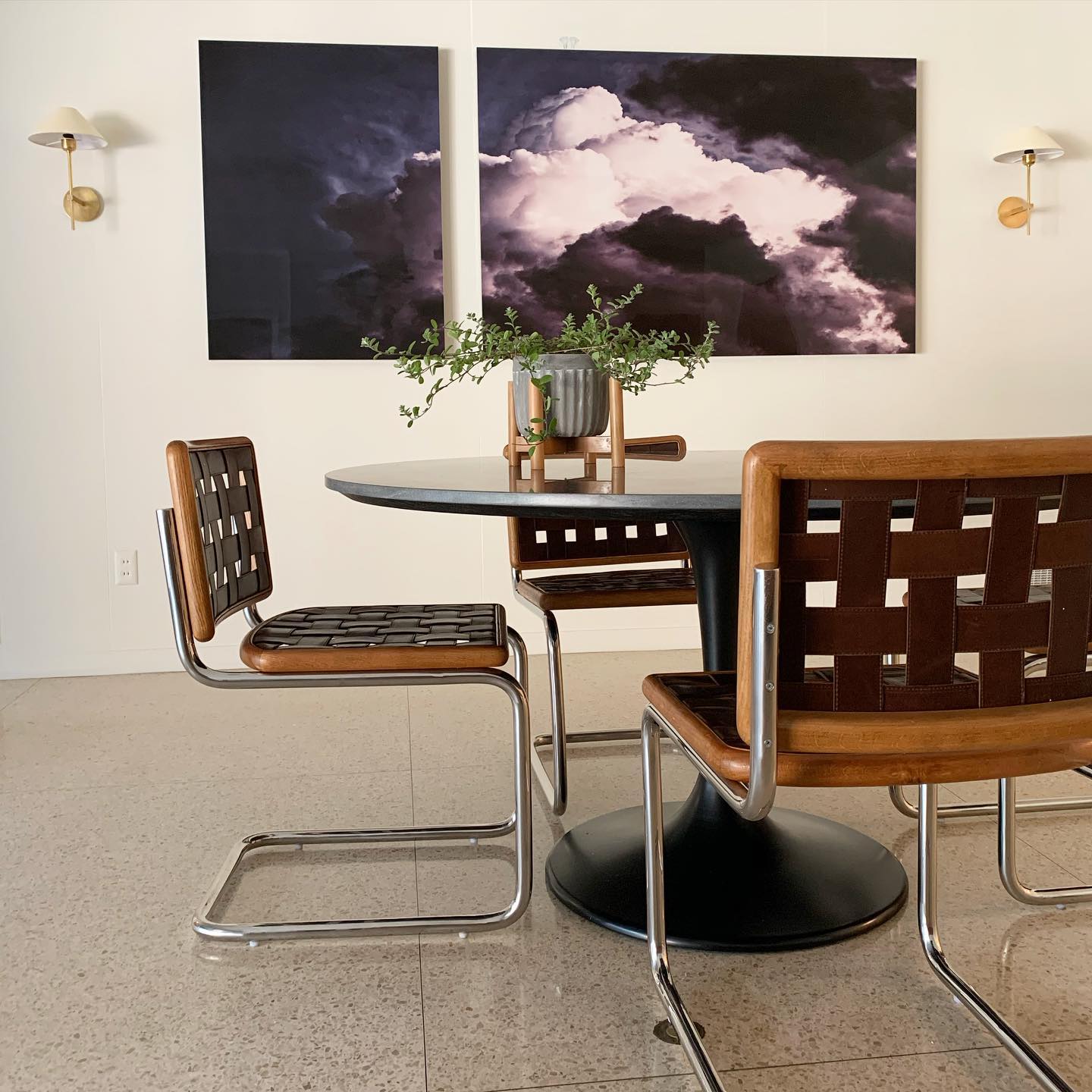 Zosilara Vintage Wandleuchte aus Messing mit Stoffbezug-Letslighting