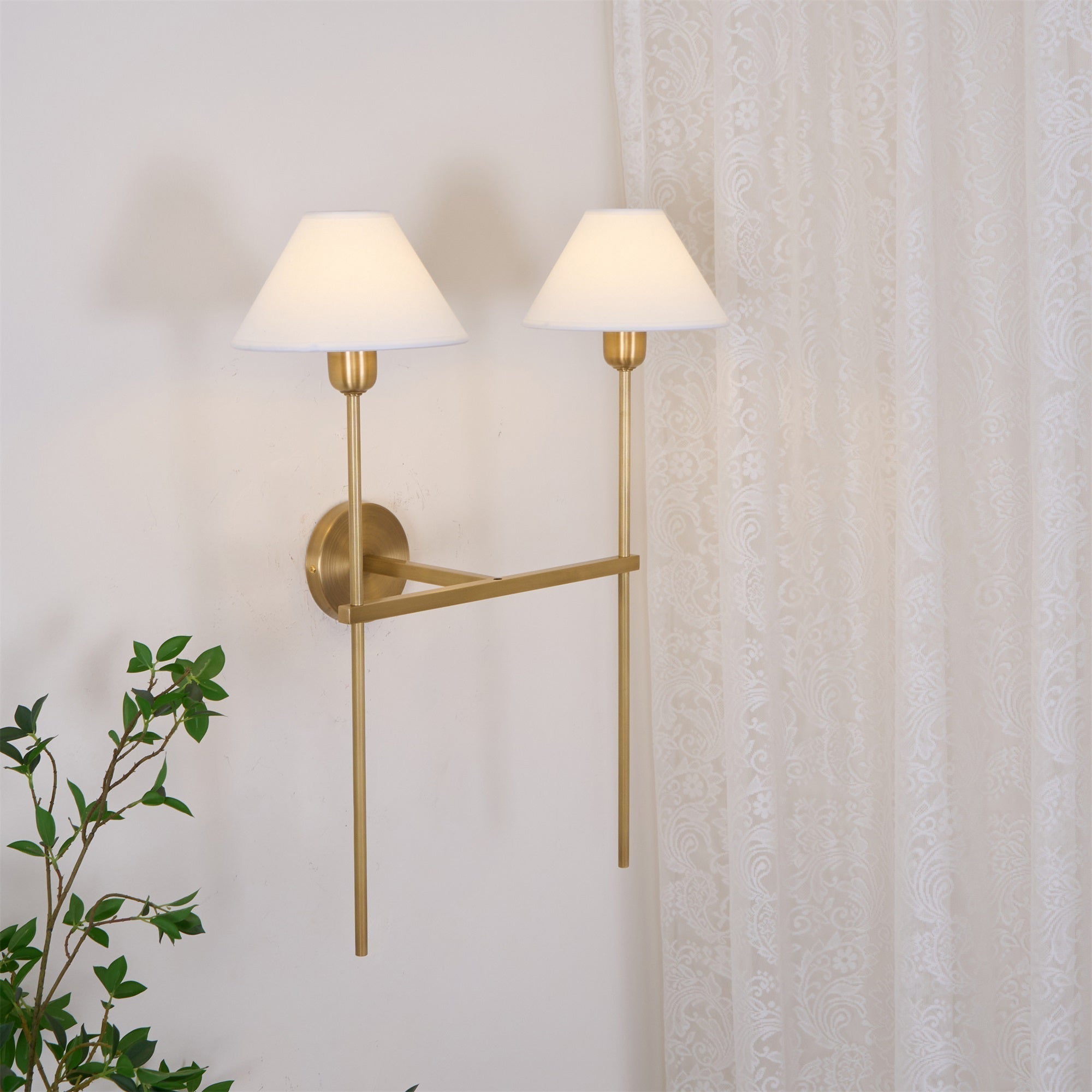 Zosilara Vintage Wandleuchte aus Messing mit Stoffbezug-Letslighting