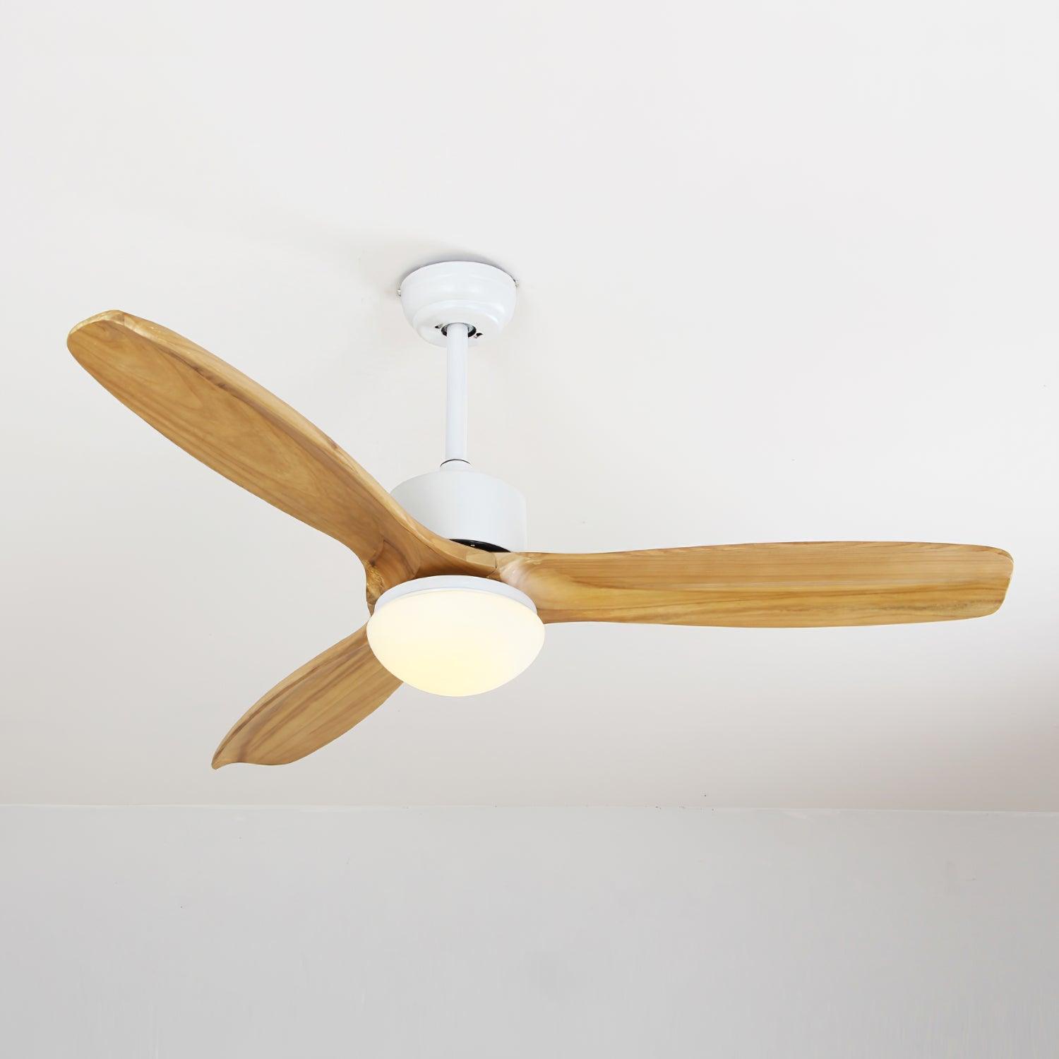 Komponenten der Aufhängestange der Brivel Ventilatorleuchte.