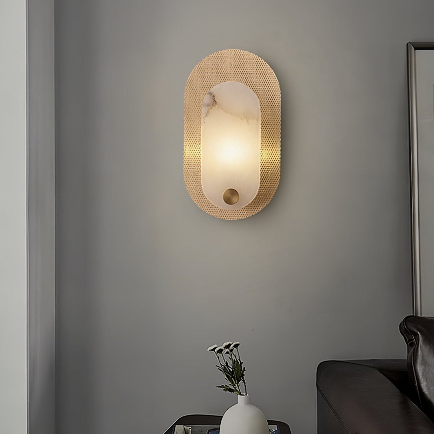 Clio Alabaster Wall Lamp - Neutralighting