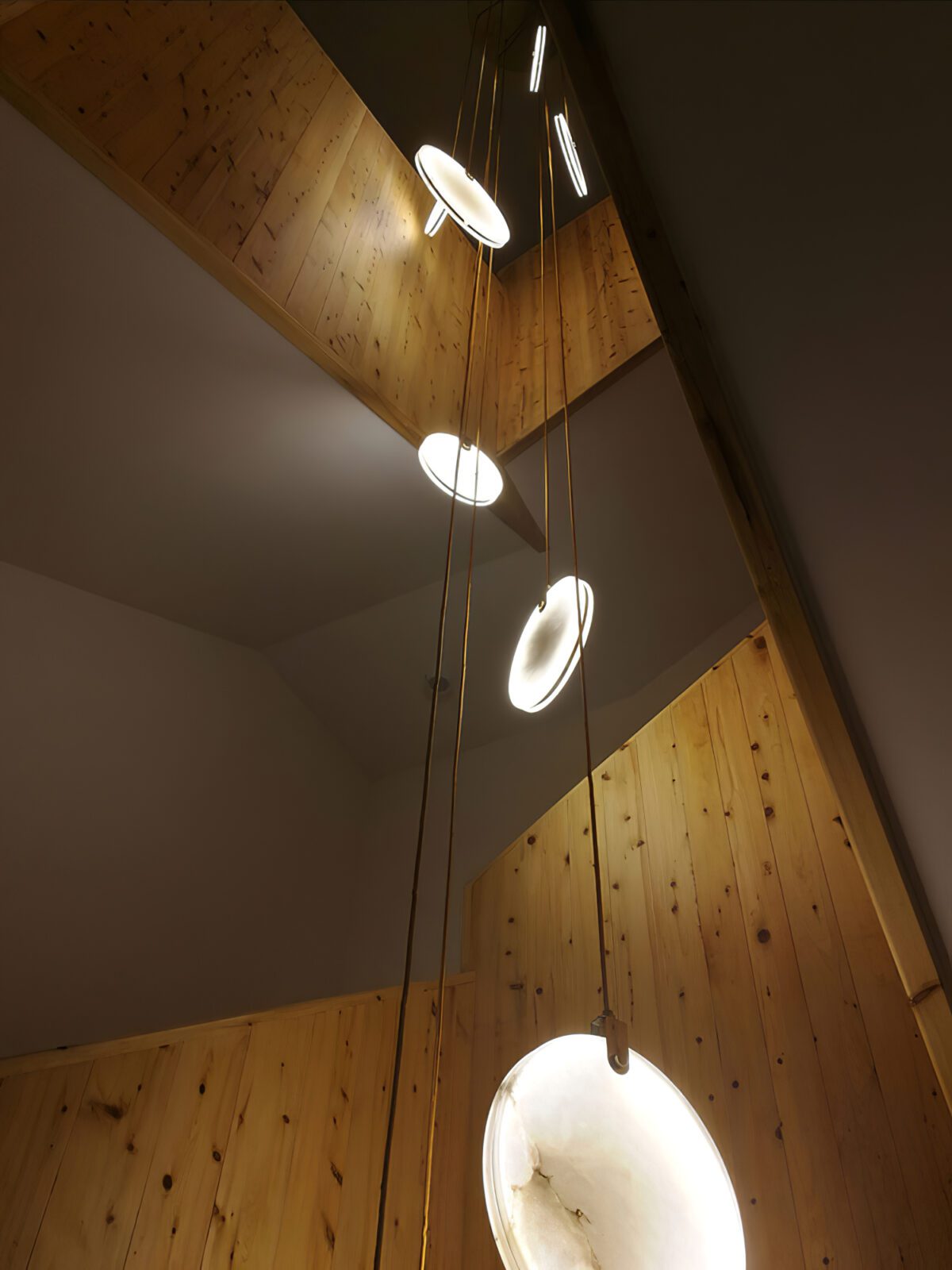 Codoros Alabaster Pendant Light - Neutralighting