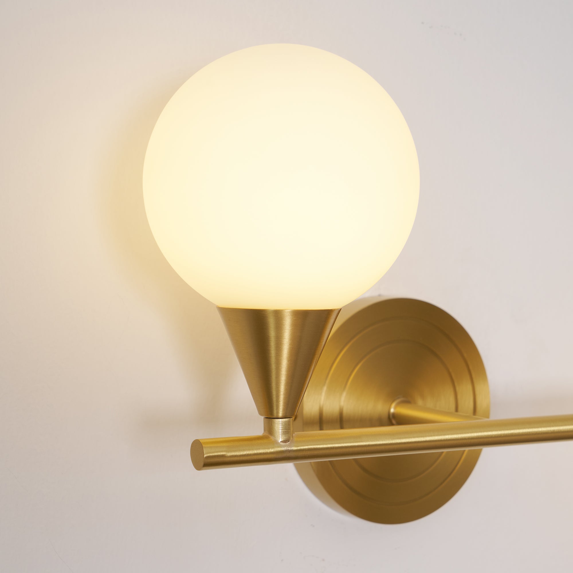 Holten Verstellbare Messing-Glas Wandleuchte-Letslighting