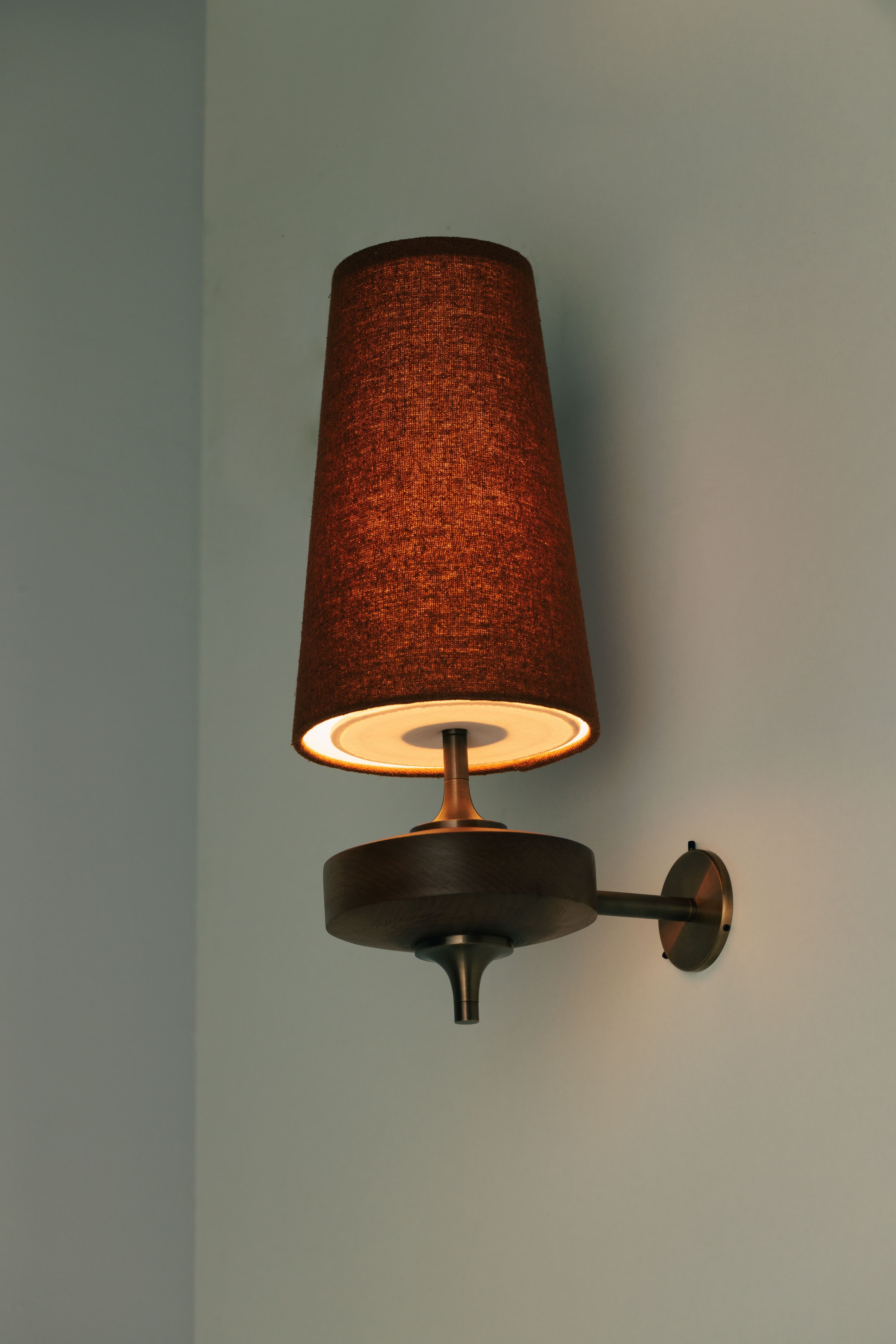 Nydorisra Antike Vintage Wandleuchte aus Messing-Letslighting