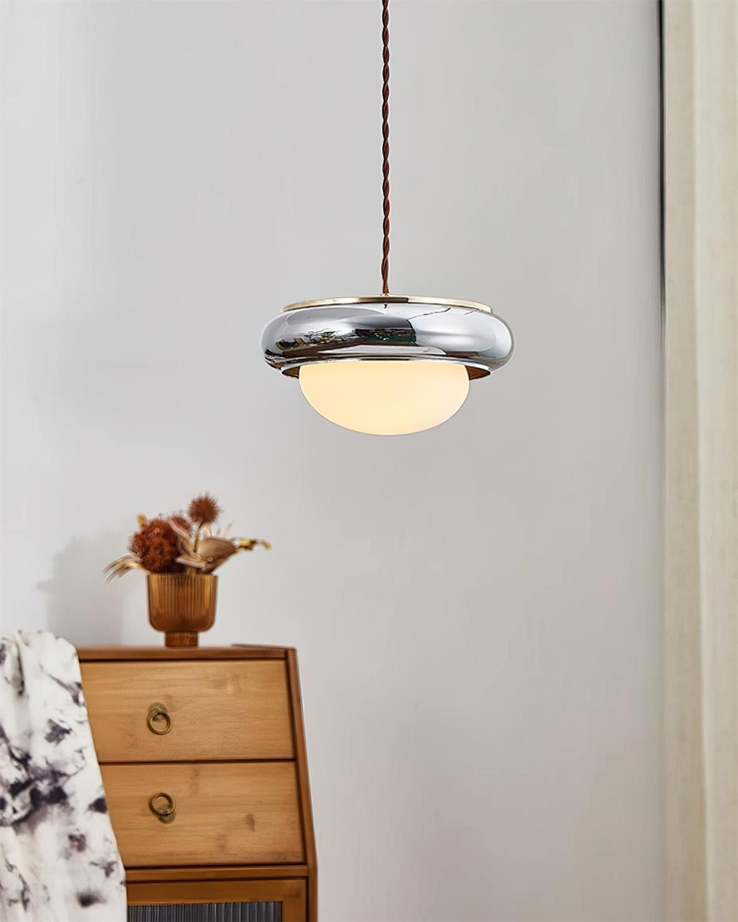 Quillon Pendelleuchte Modern Holzring Mattglas Kugelschirm-Letslighting