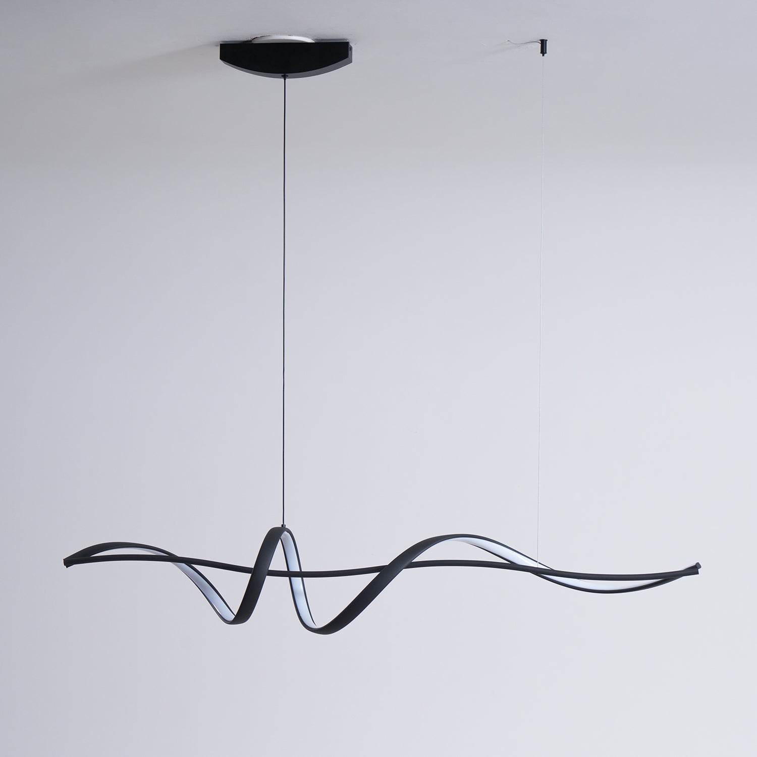Aveline Moderne Schwarze LED Wellen-Pendelleuchte-Letslighting