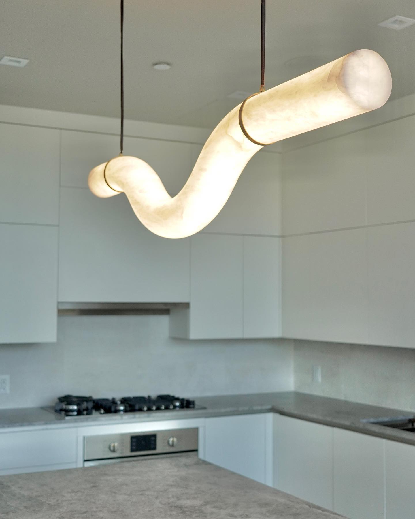 Luste Alabaster Closed-loop Pendant Light Chandelier - Neutralighting