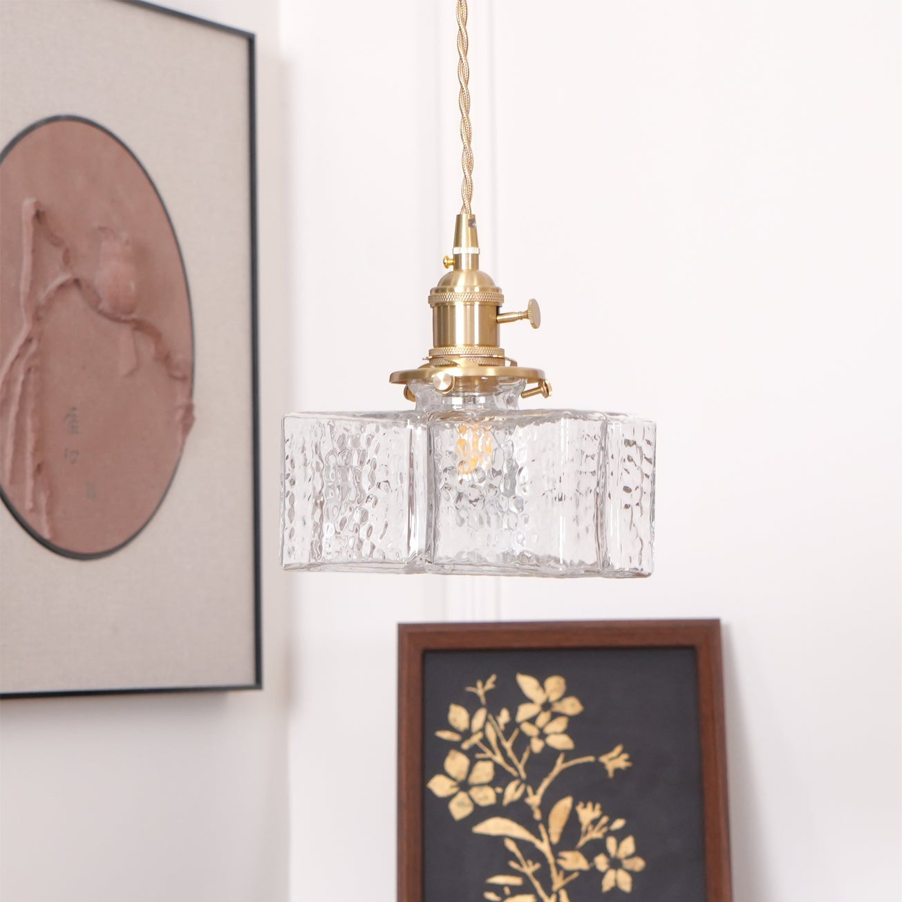 Ovely Vintage Pendelleuchte aus gehämmertem Messing und Glas