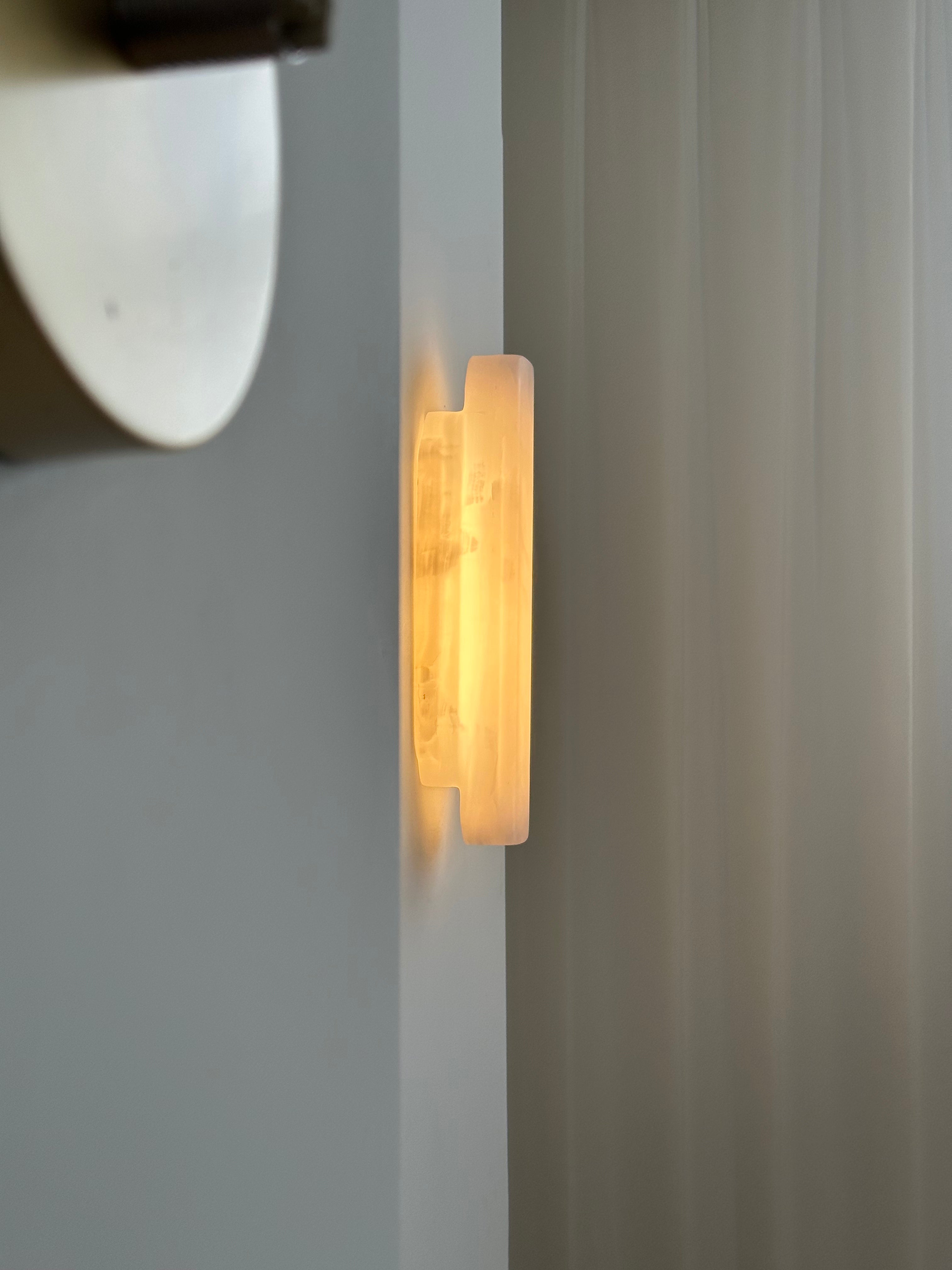 Eurcara Modern Minimalist Natural Marble Wall Lamp - Letslighting