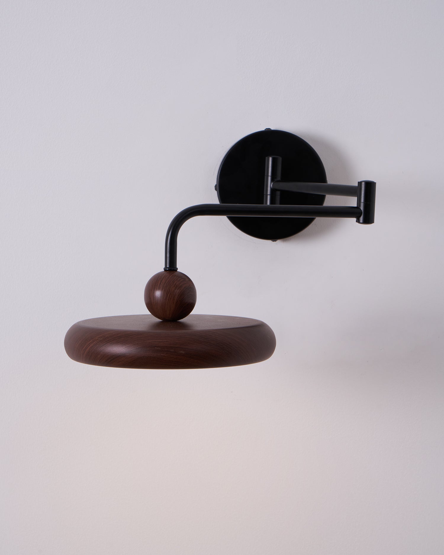 Nella Wooden Wall Light - Letslighting