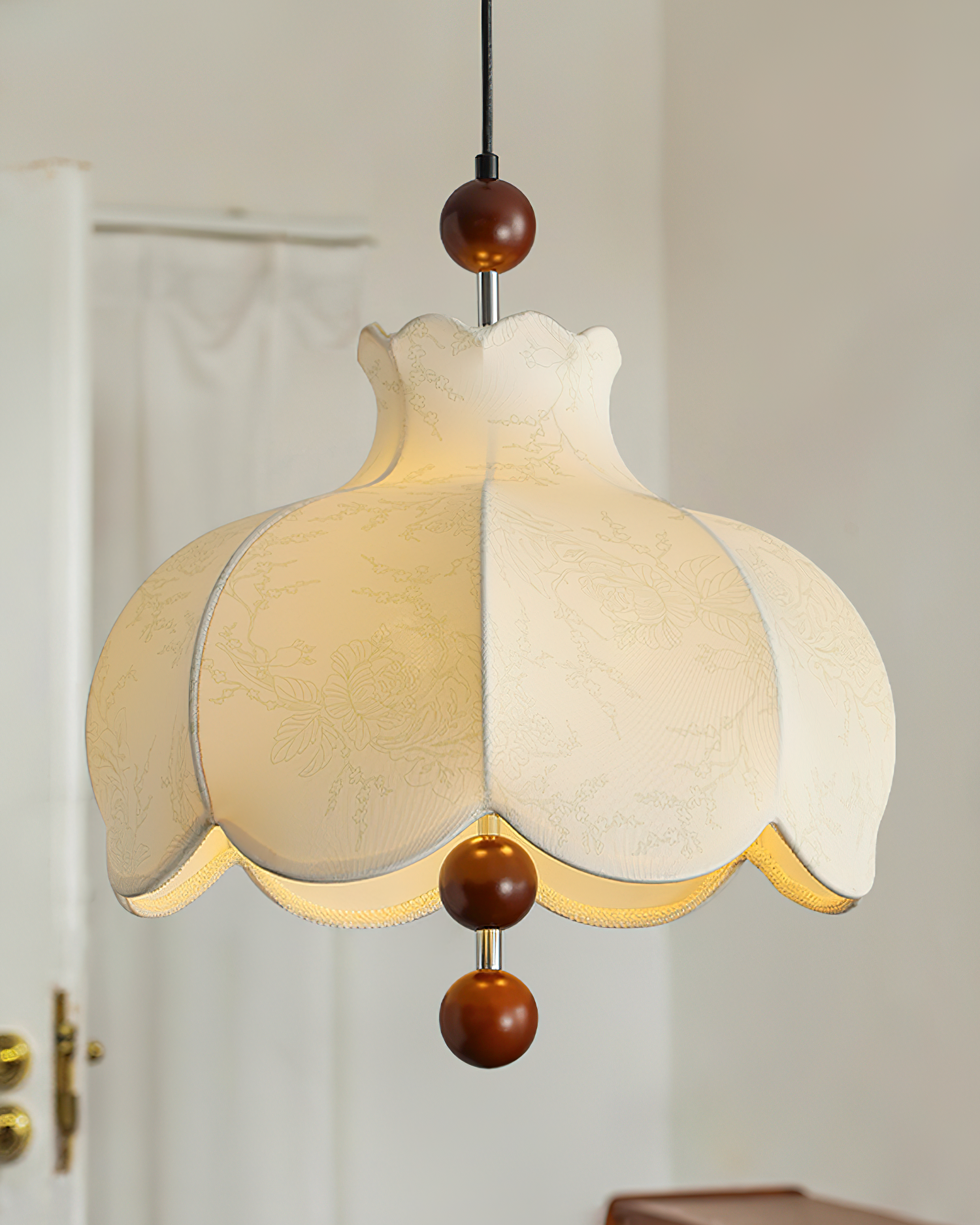Wren Vintage Pendelleuchte aus Stoff und Holz-Letslighting