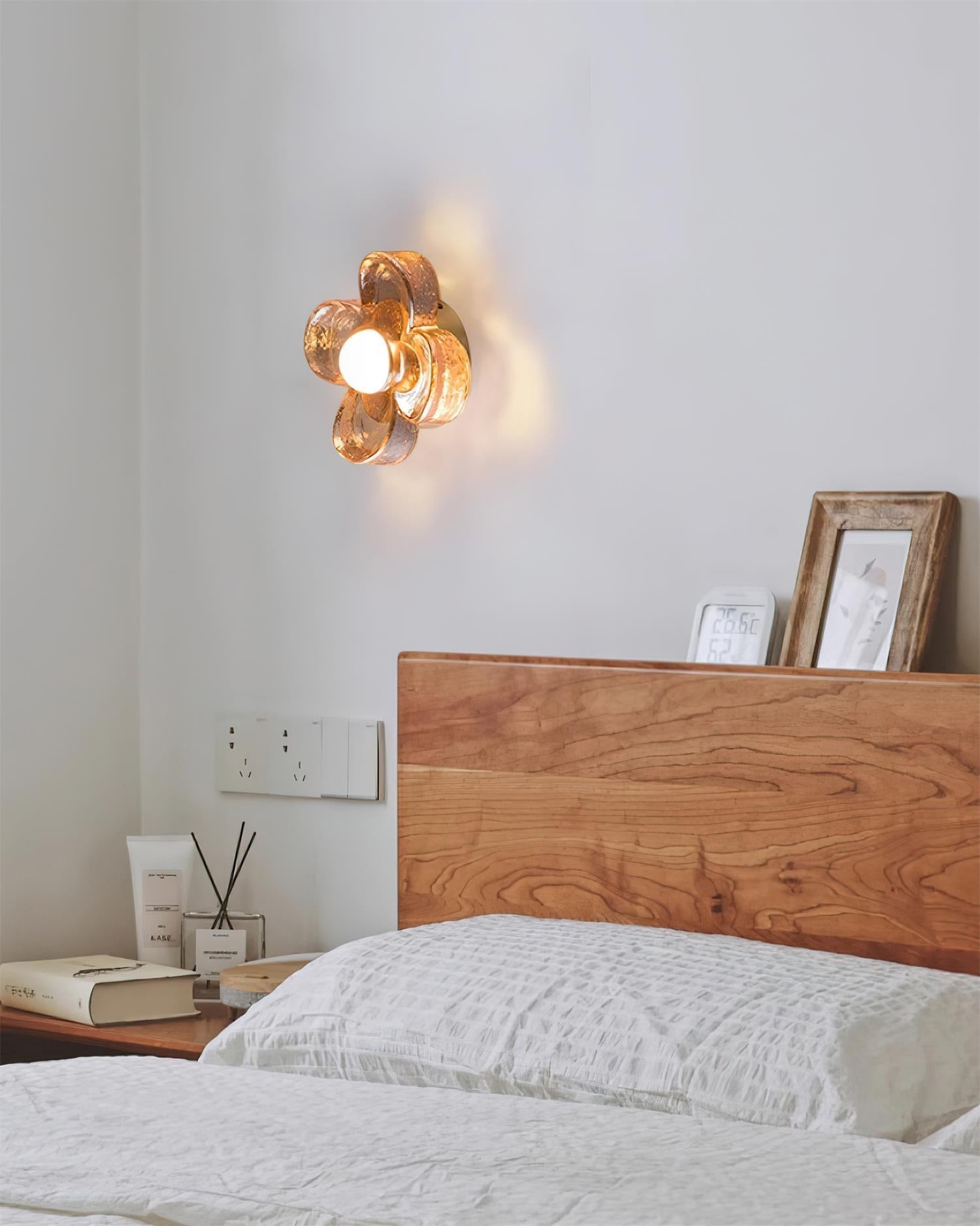 Peyton Vintage Deckenleuchte aus Acryl und Messing-Letslighting