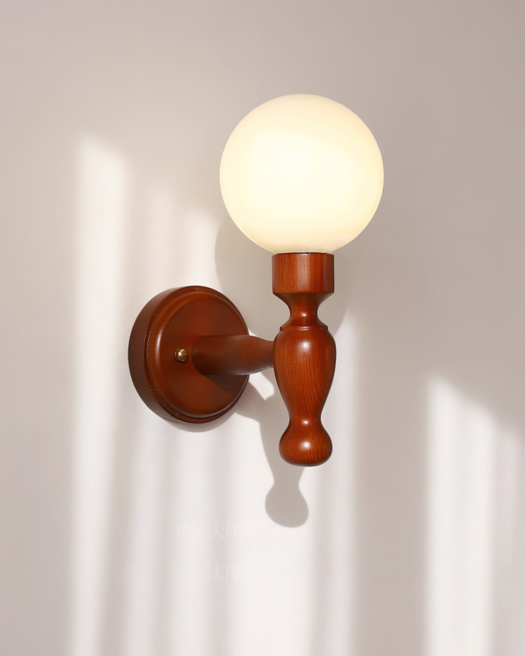 Mapleleaf Moderne Wandleuchte aus Holz-Letslighting
