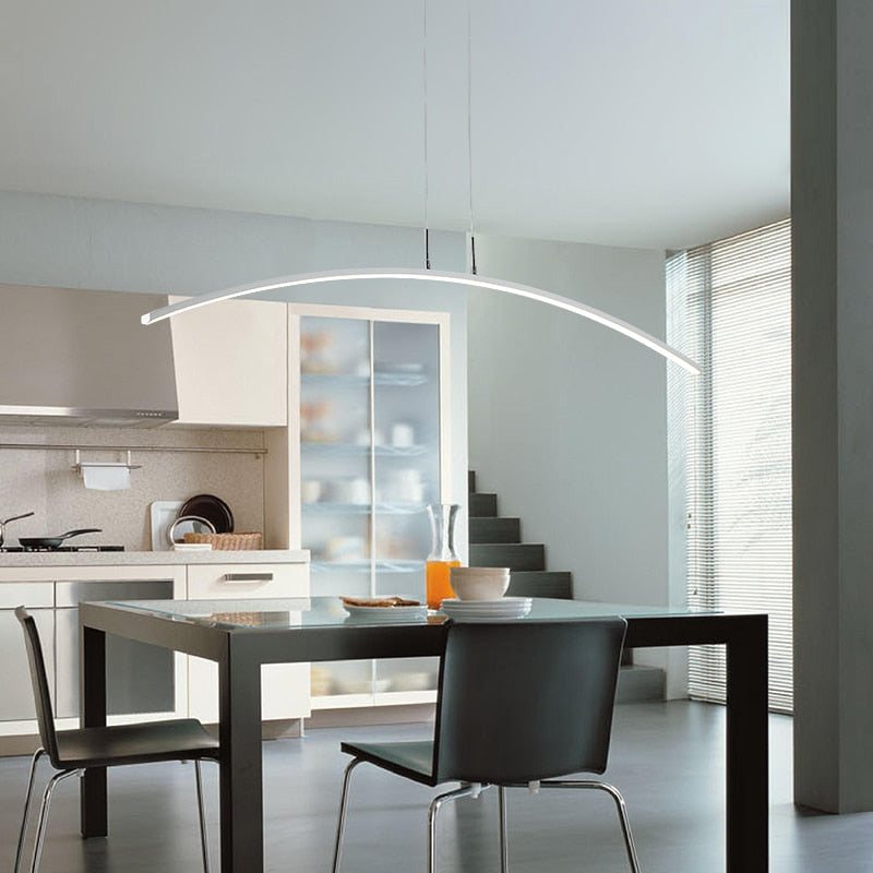 Arisha Modern Minimalist Linear LED Pendelleuchte Schwarz/Weiß Esszimmer Metall