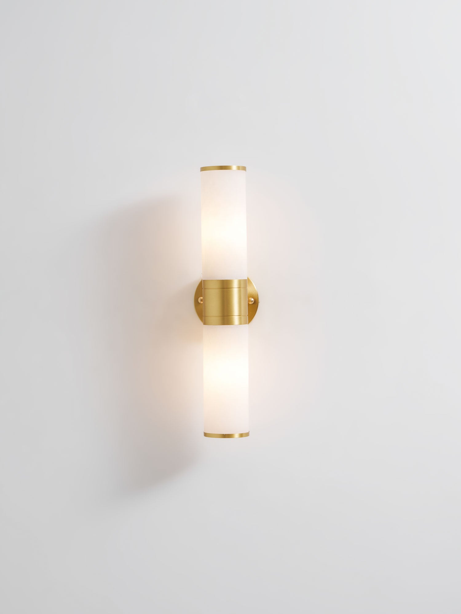 Kaia Minimalist Alabaster Wall Lamp - Neutralighting