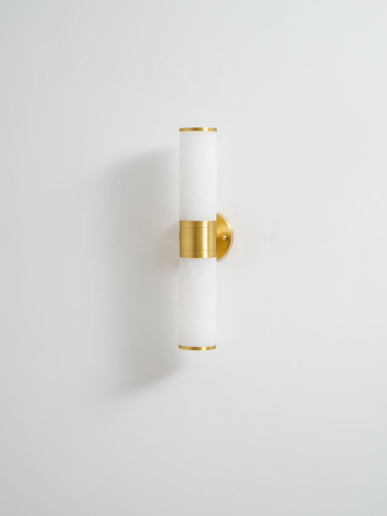 Kaia Minimalist Alabaster Wall Lamp - Neutralighting