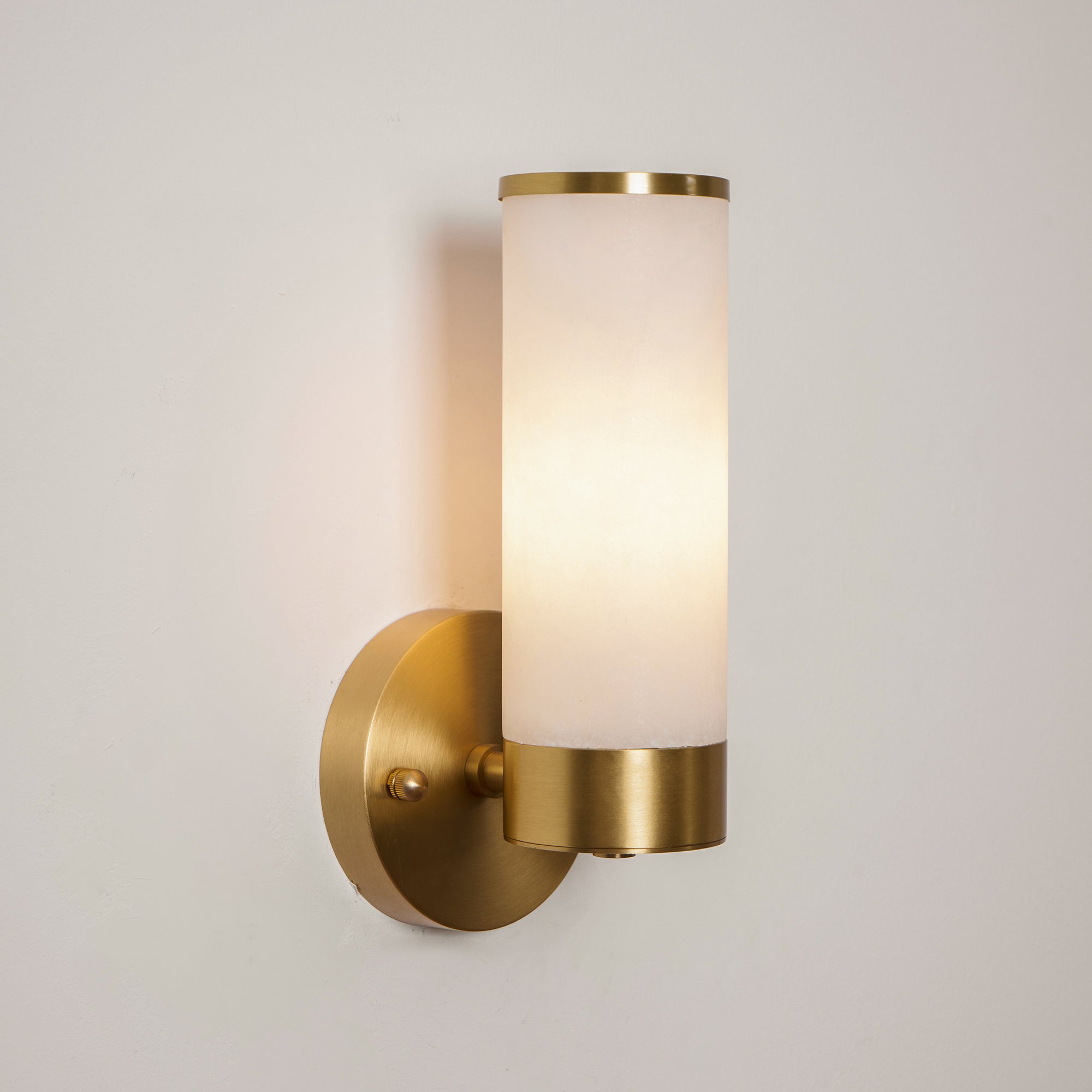 Olvynis Modern Minimalist Brass Alabaster Wall Lamp - Letslighting