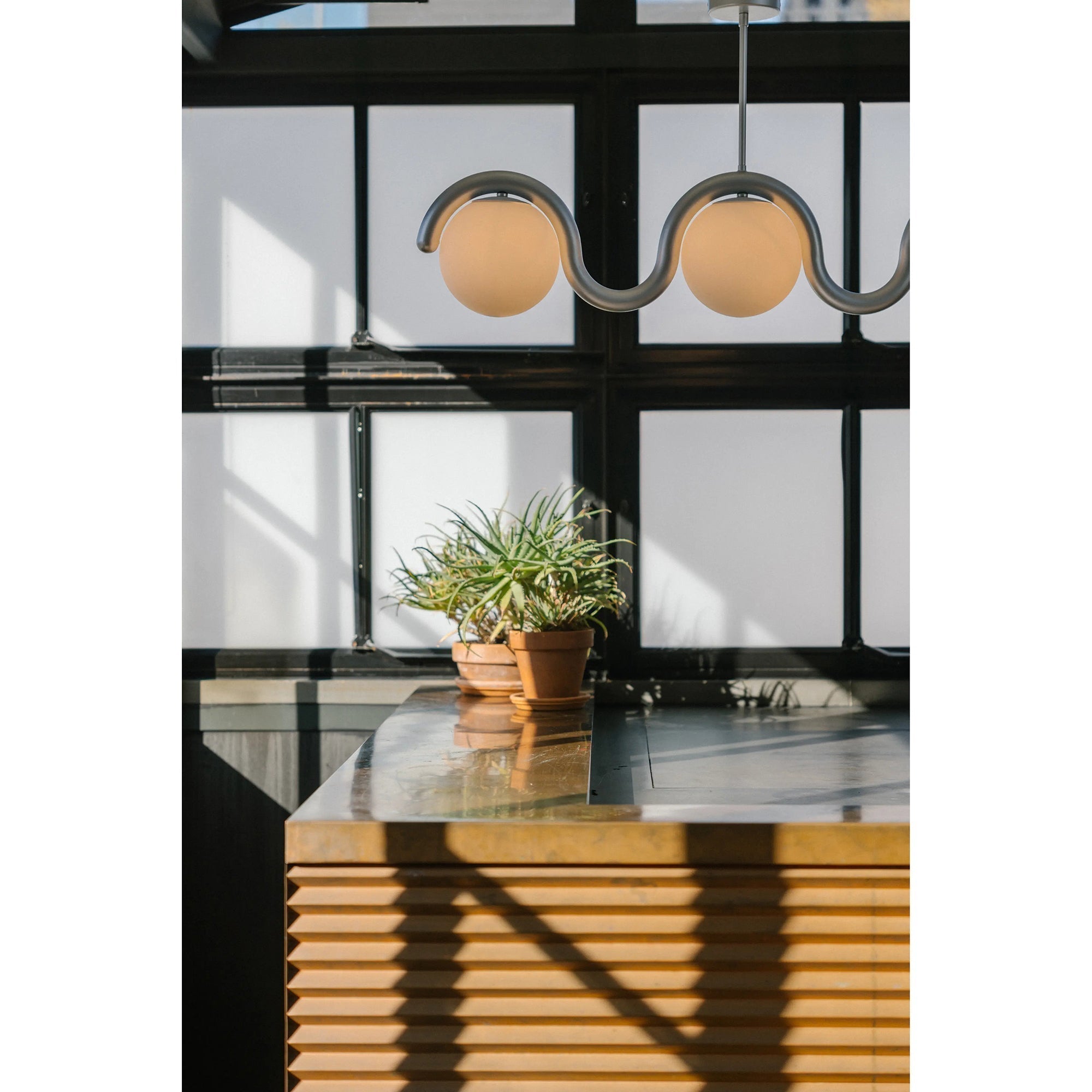 Citheis Linear Glas Kronleuchter-Letslighting