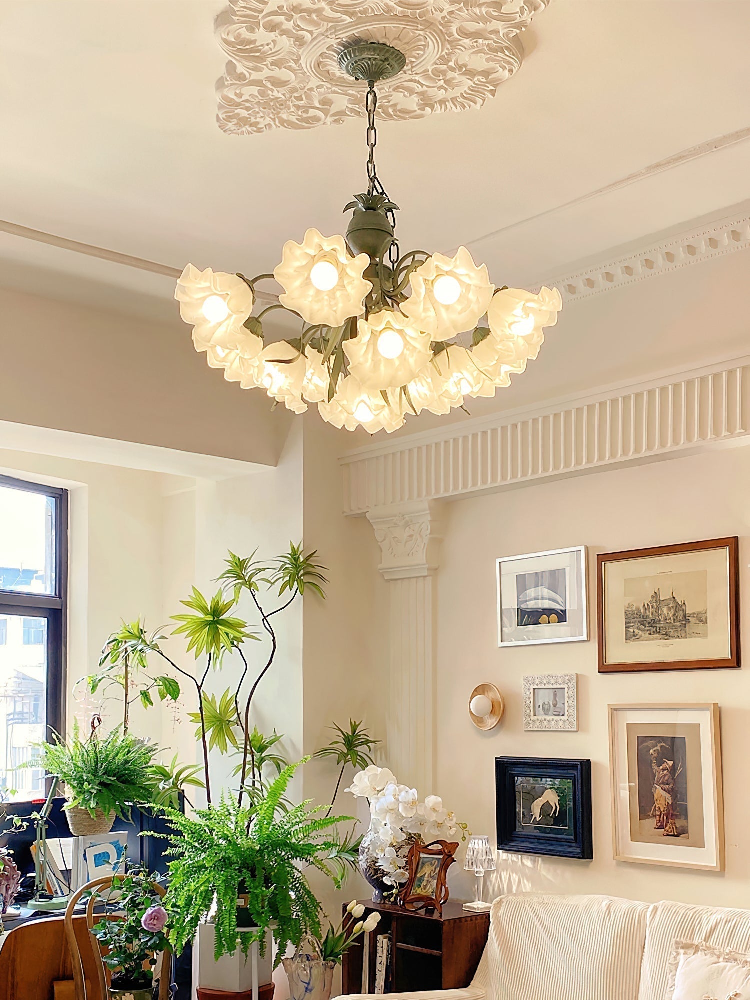 Lustra Kronleuchter Blume mit Blütenblättern und Blättern-Letslighting