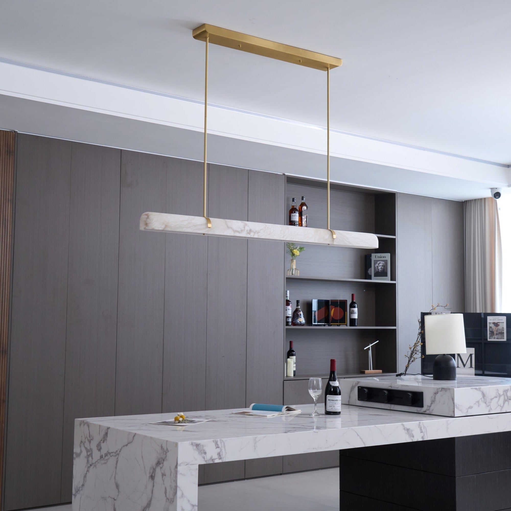 Ilraea Linear Alabaster Pendant Light - Neutralighting