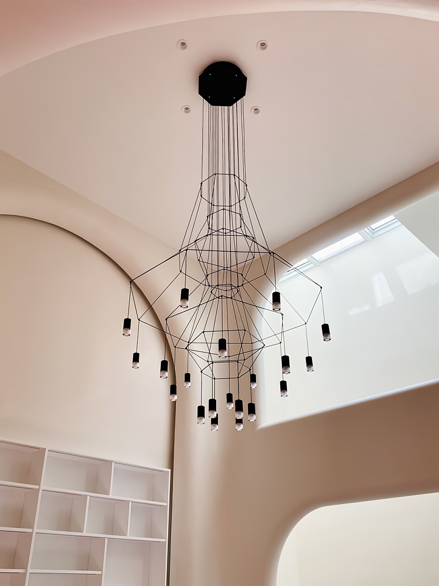 Lustra Schwarzer Drahtlinien-LED-Kronleuchter-Letslighting
