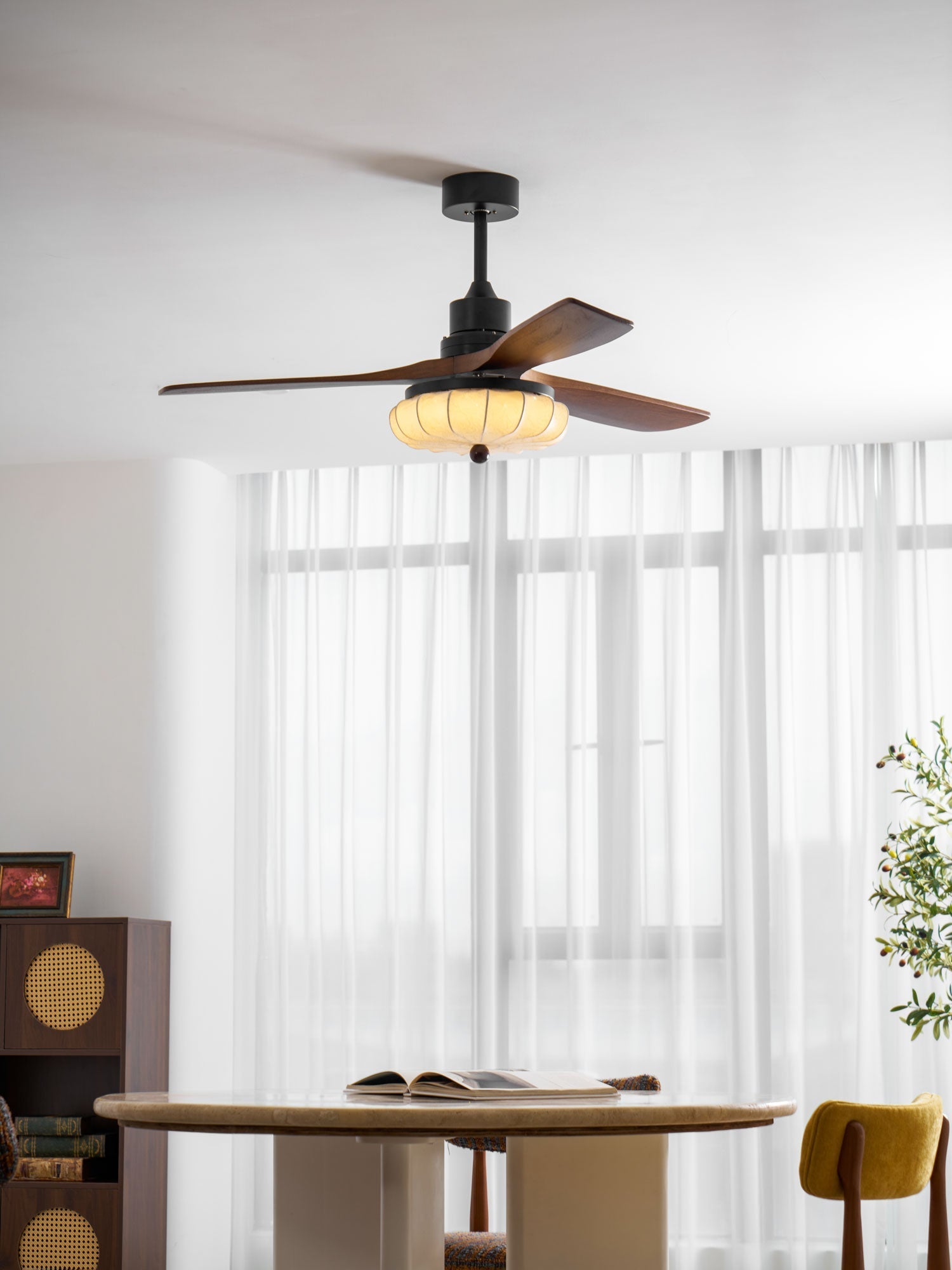 Jasper Bloom Deckenventilatorleuchte, Detail der integrierten LED