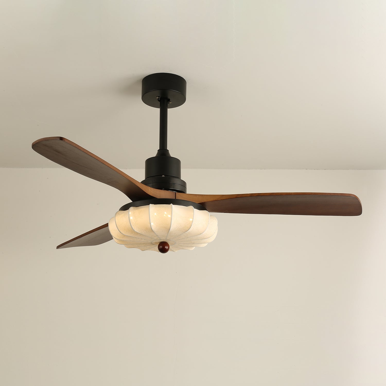 Ventra Deckenventilatorleuchte mit Stofflampenschirm