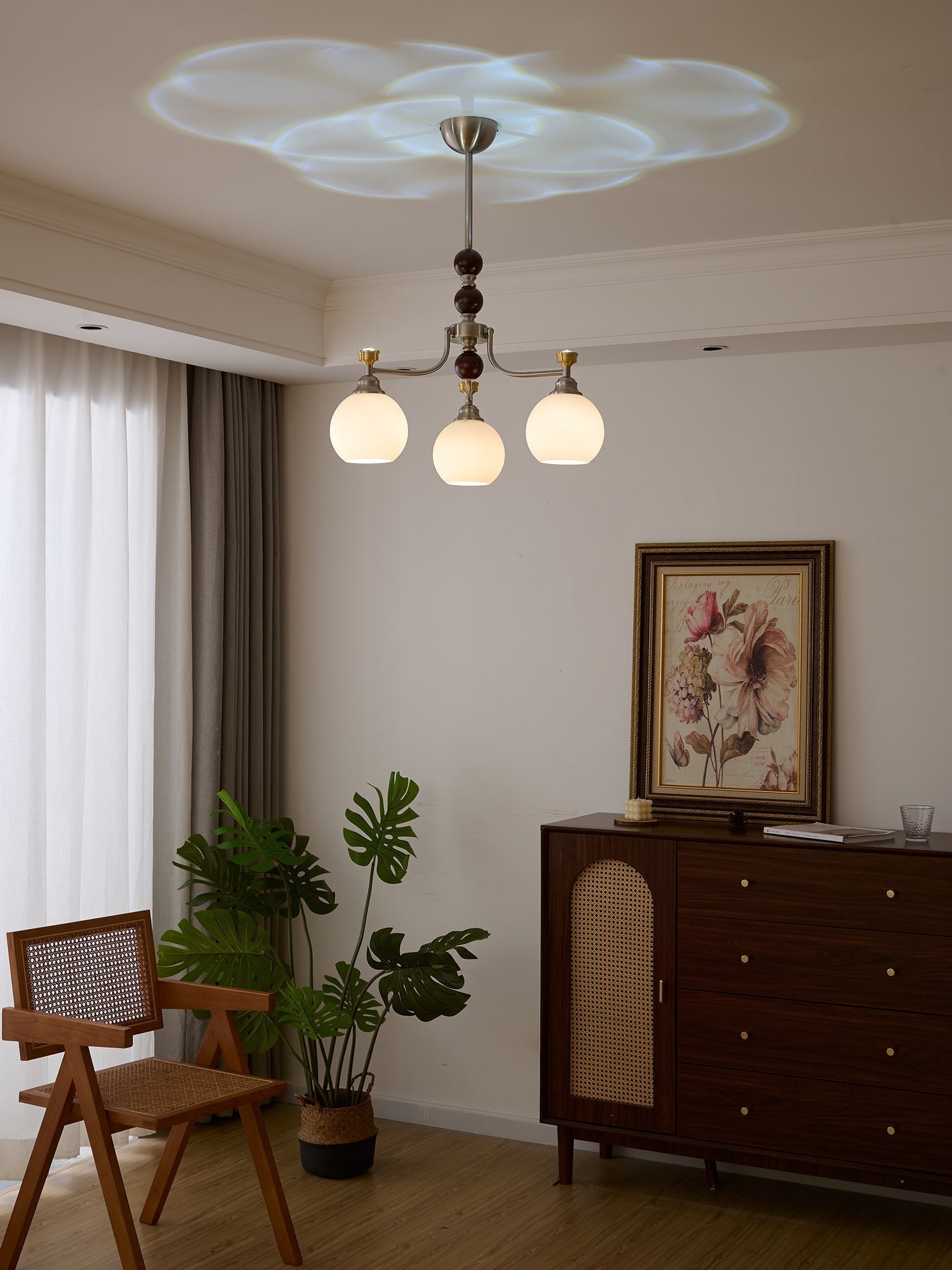 Eursoria Traditioneller Kunst-Orb Kronleuchter aus Holz und Glas-Letslighting
