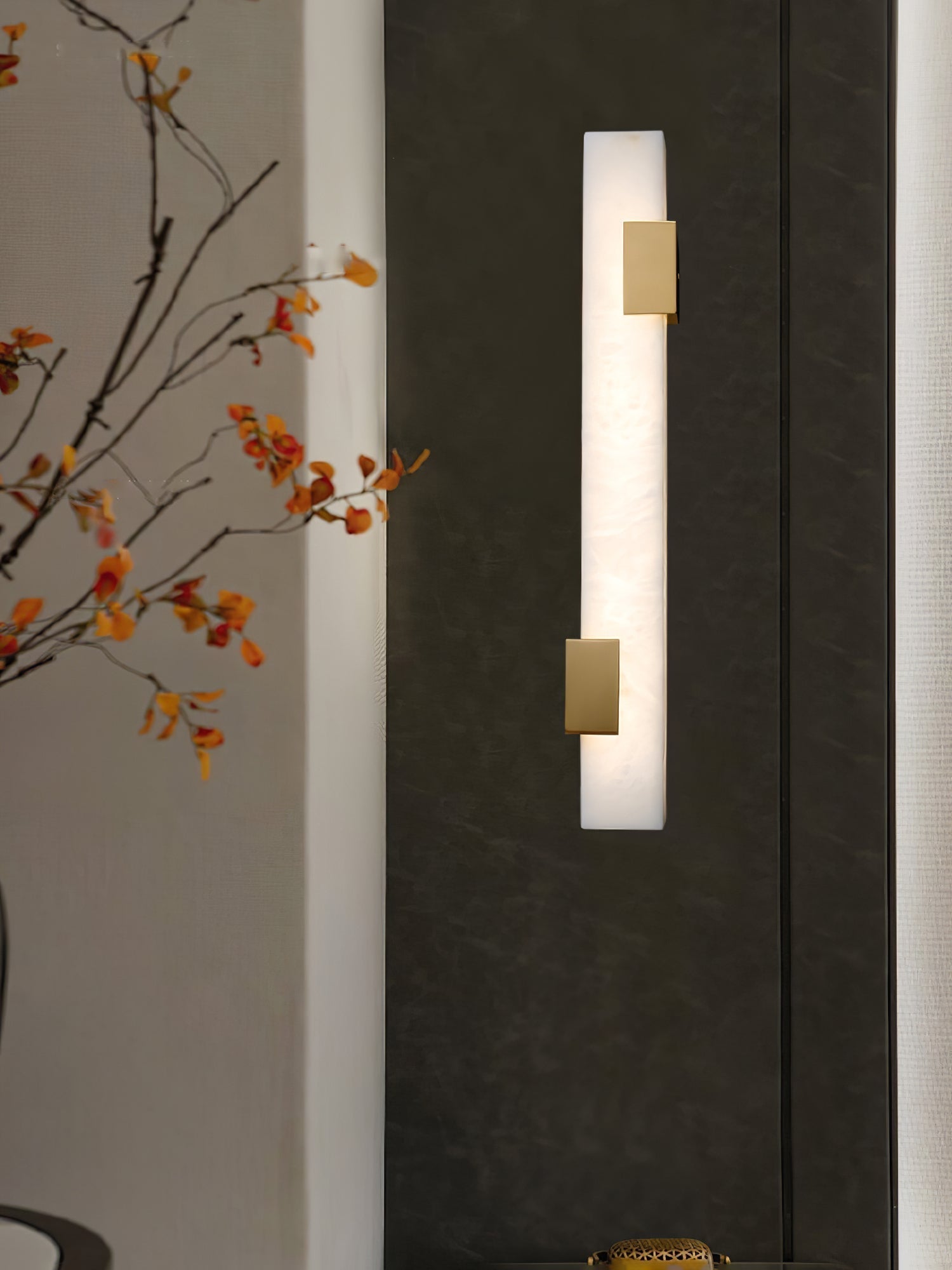 Eos Linear Alabaster Wall Light - Neutralighting