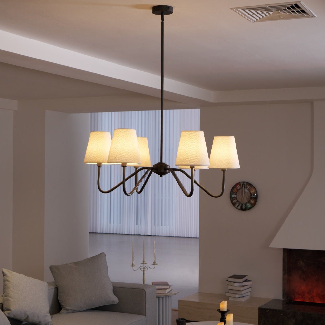 Aurvarira Lumos Klassischer Kronleuchter aus Schwarzem Stoff-Letslighting