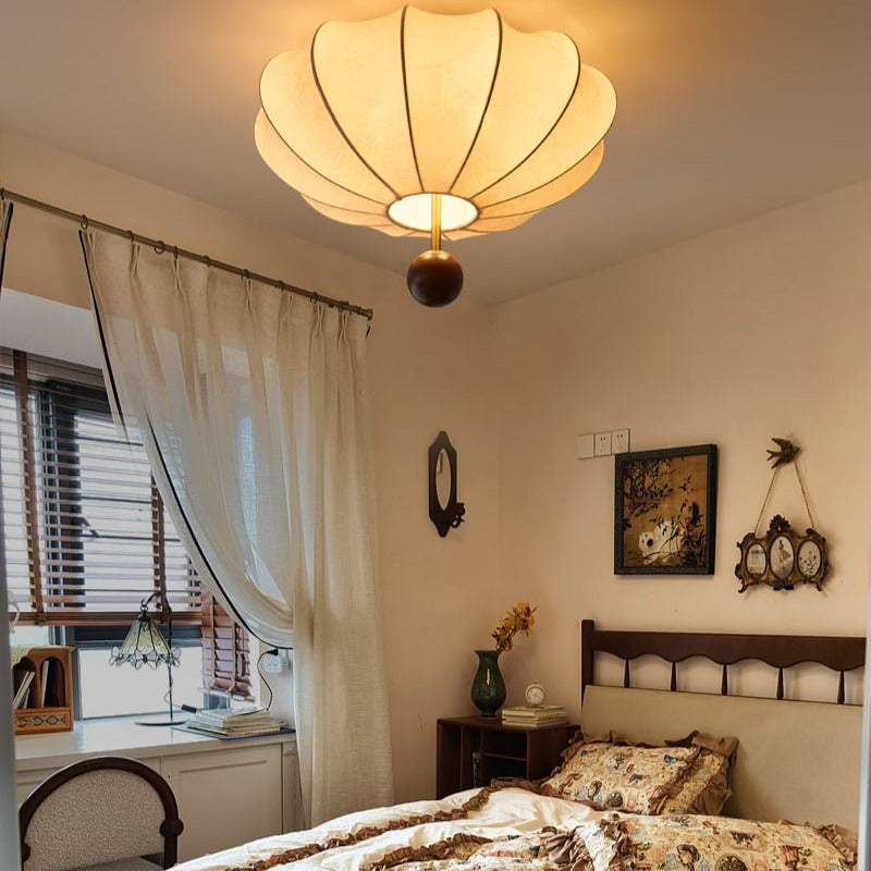 Willow Deckenleuchte Marceline aus Holz und Stoff