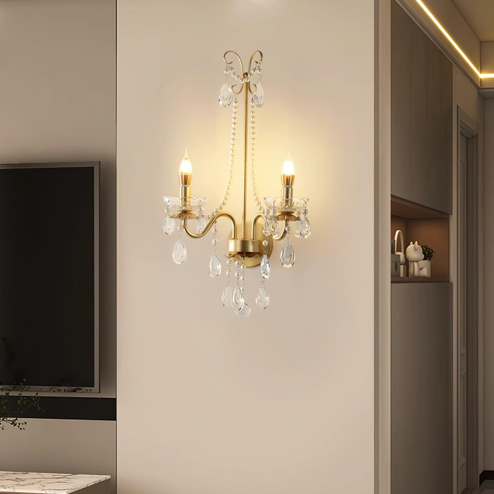 Piper Luxuriöse Wandleuchte aus Metall und Kristall-Letslighting