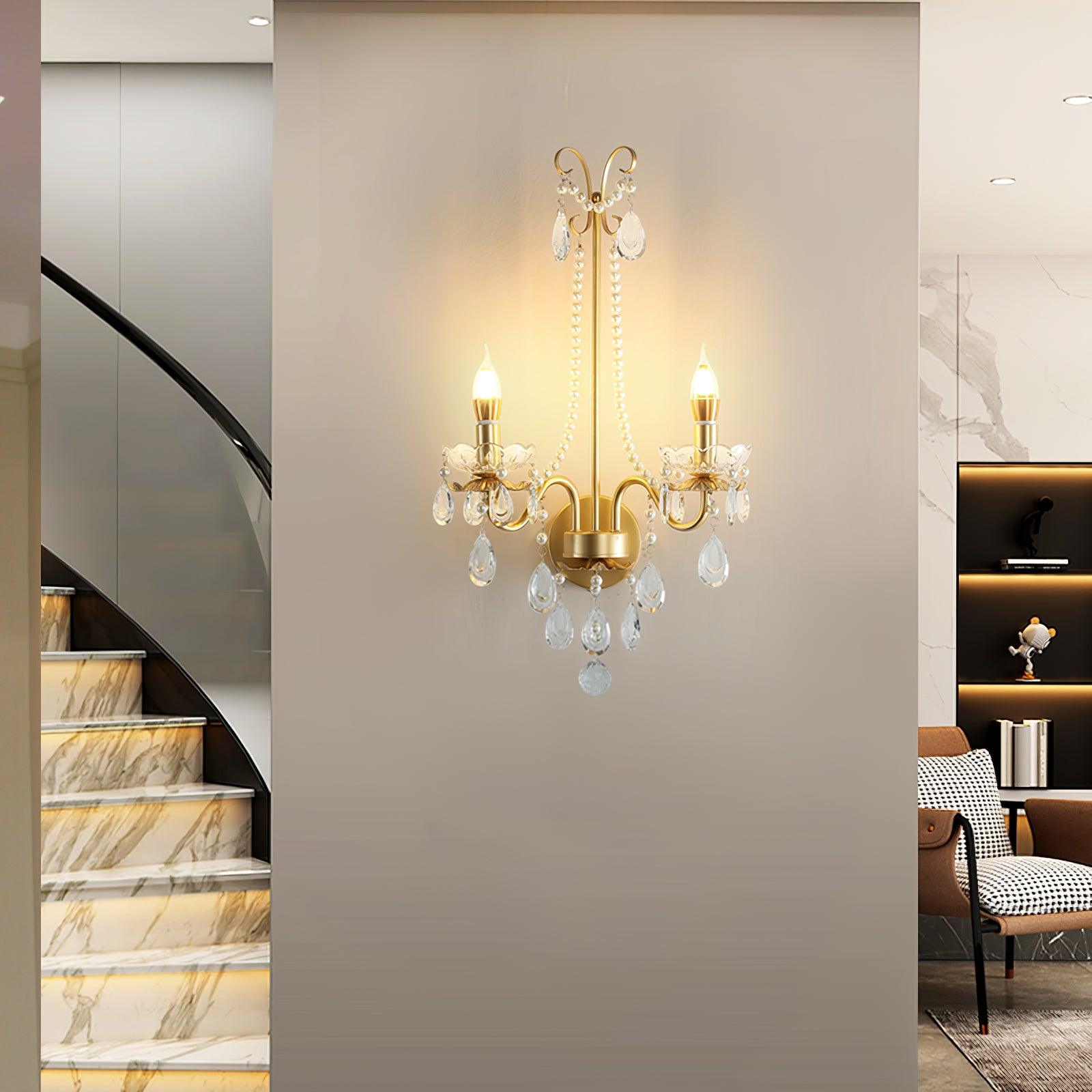 Piper Luxuriöse Wandleuchte aus Metall und Kristall-Letslighting
