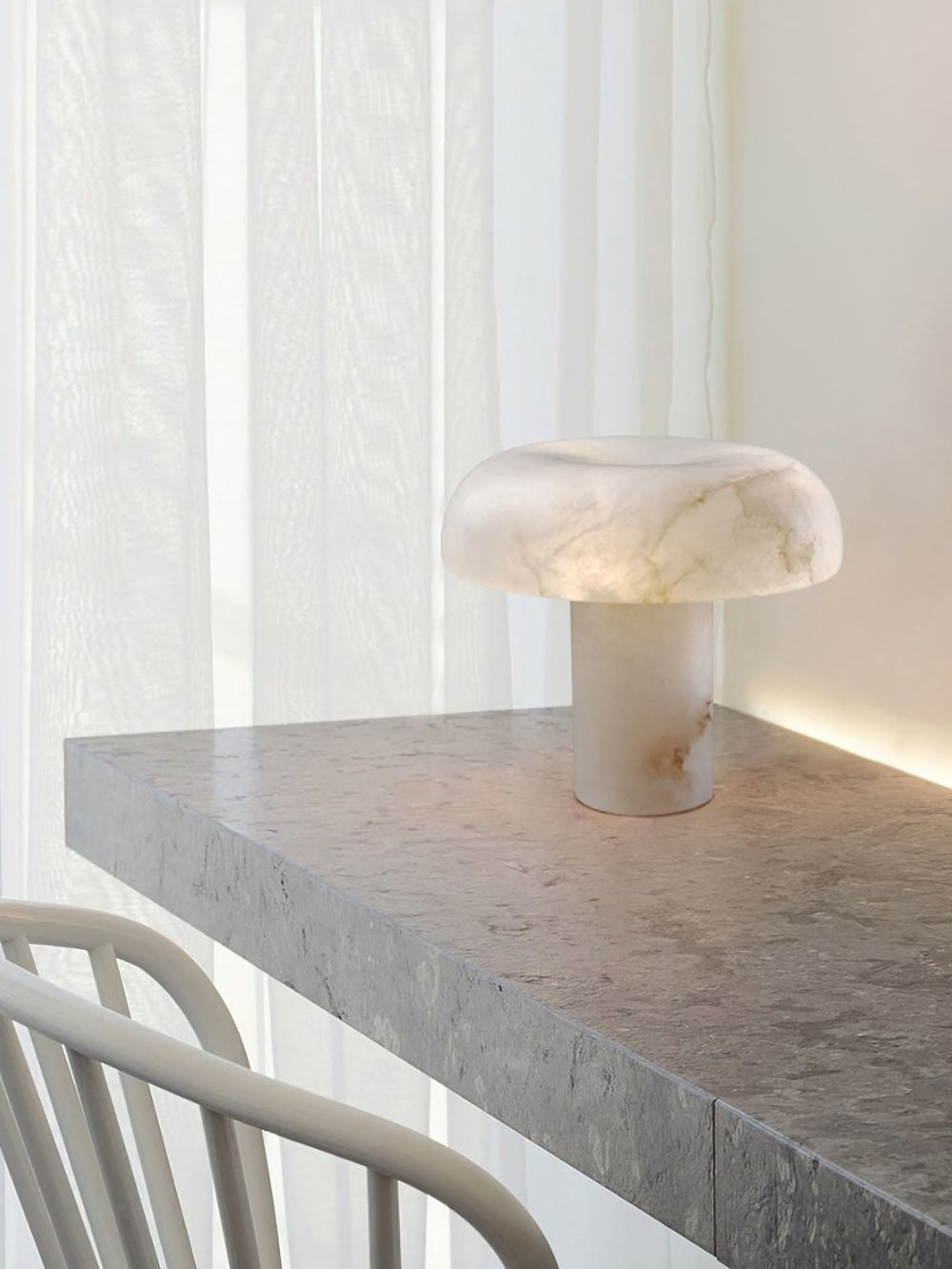 Morgana Minimalistische Tischlampe aus Messing-Letslighting