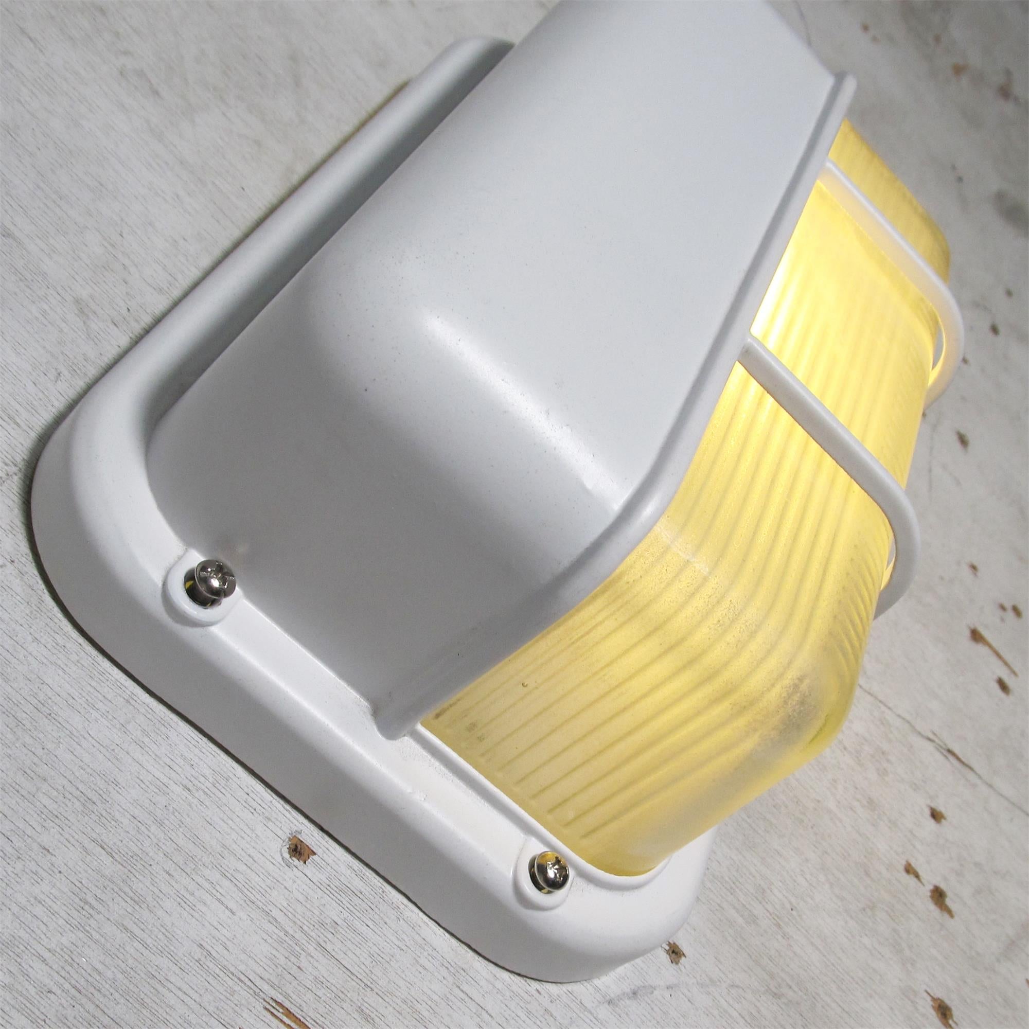 Olcarila Vintage Glas-Außenwandlampe-Letslighting