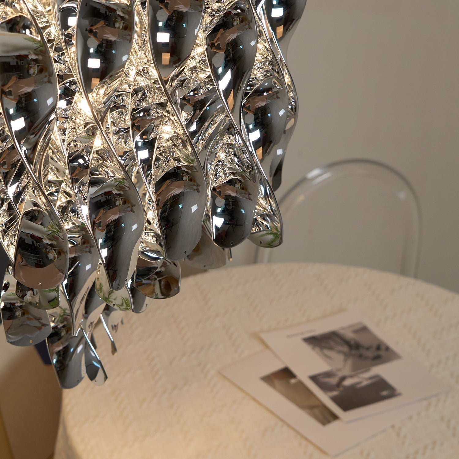 Isoran Luxe Pendelleuchte aus Metall-Letslighting