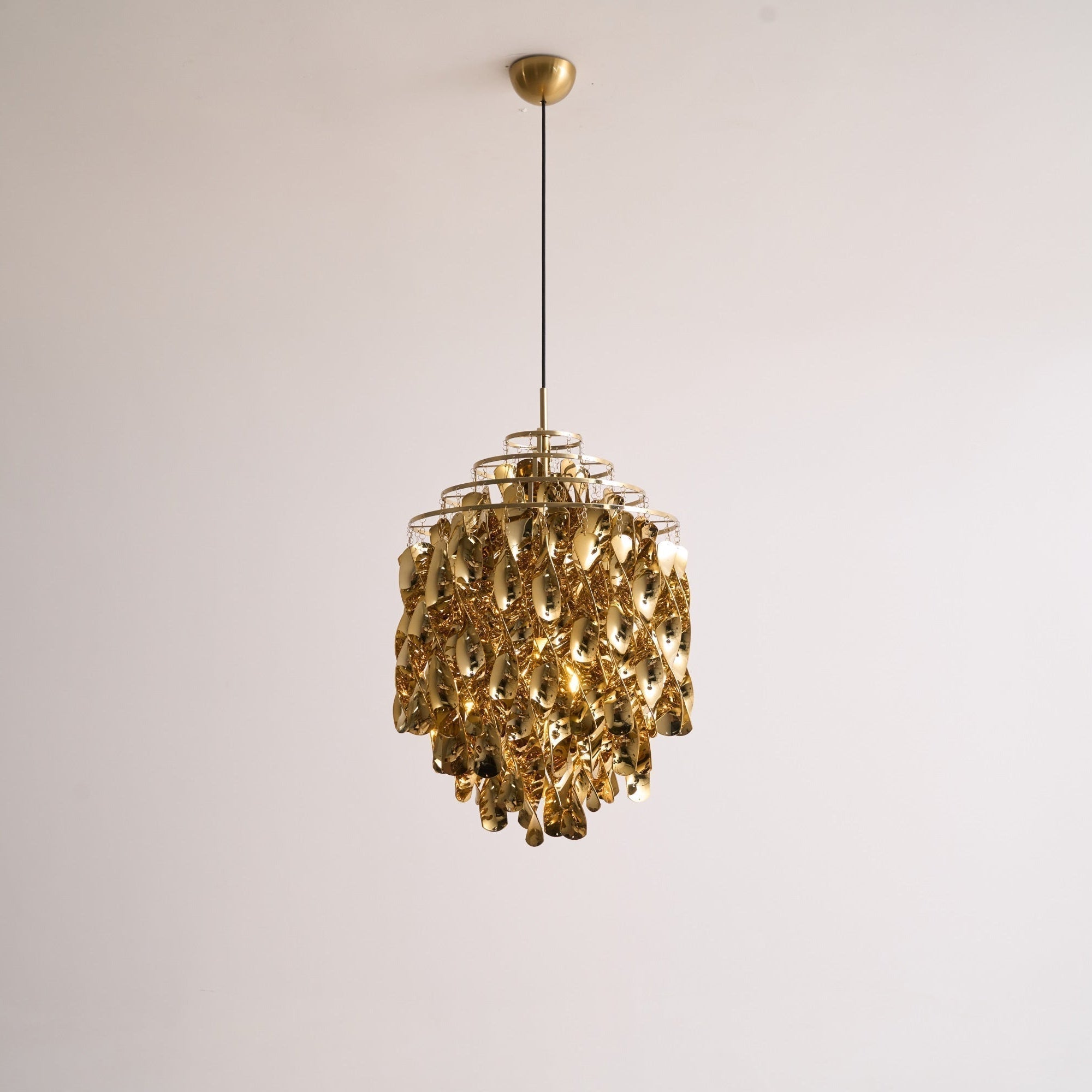 Isoran Luxe Pendelleuchte aus Metall-Letslighting